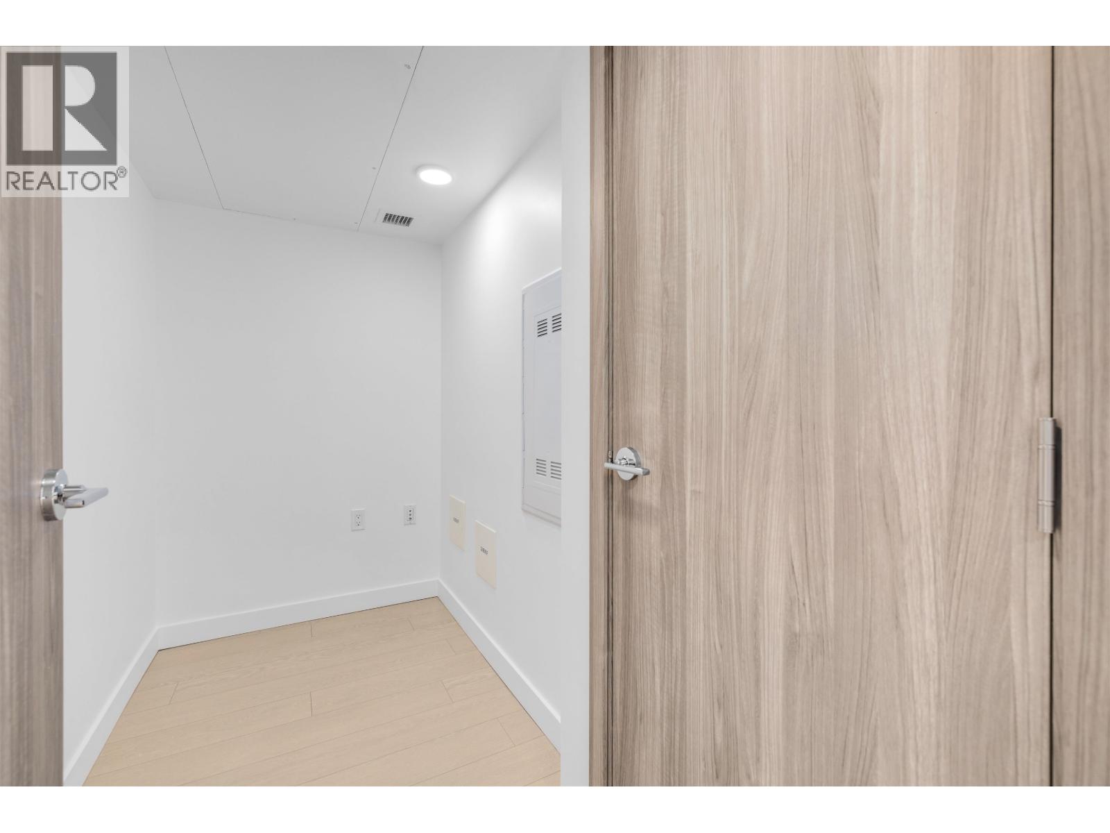 3003 455 Sw Marine Drive Property Photo 16