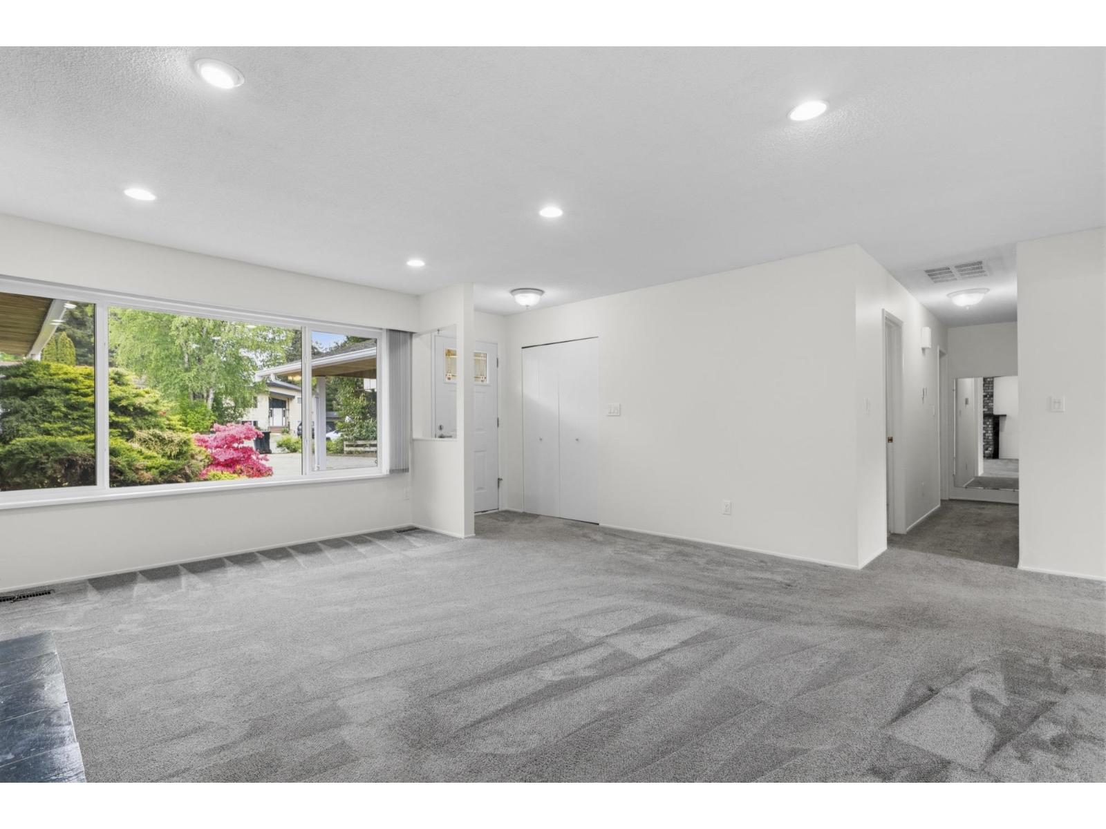 4525 199a Street Property Photo 5