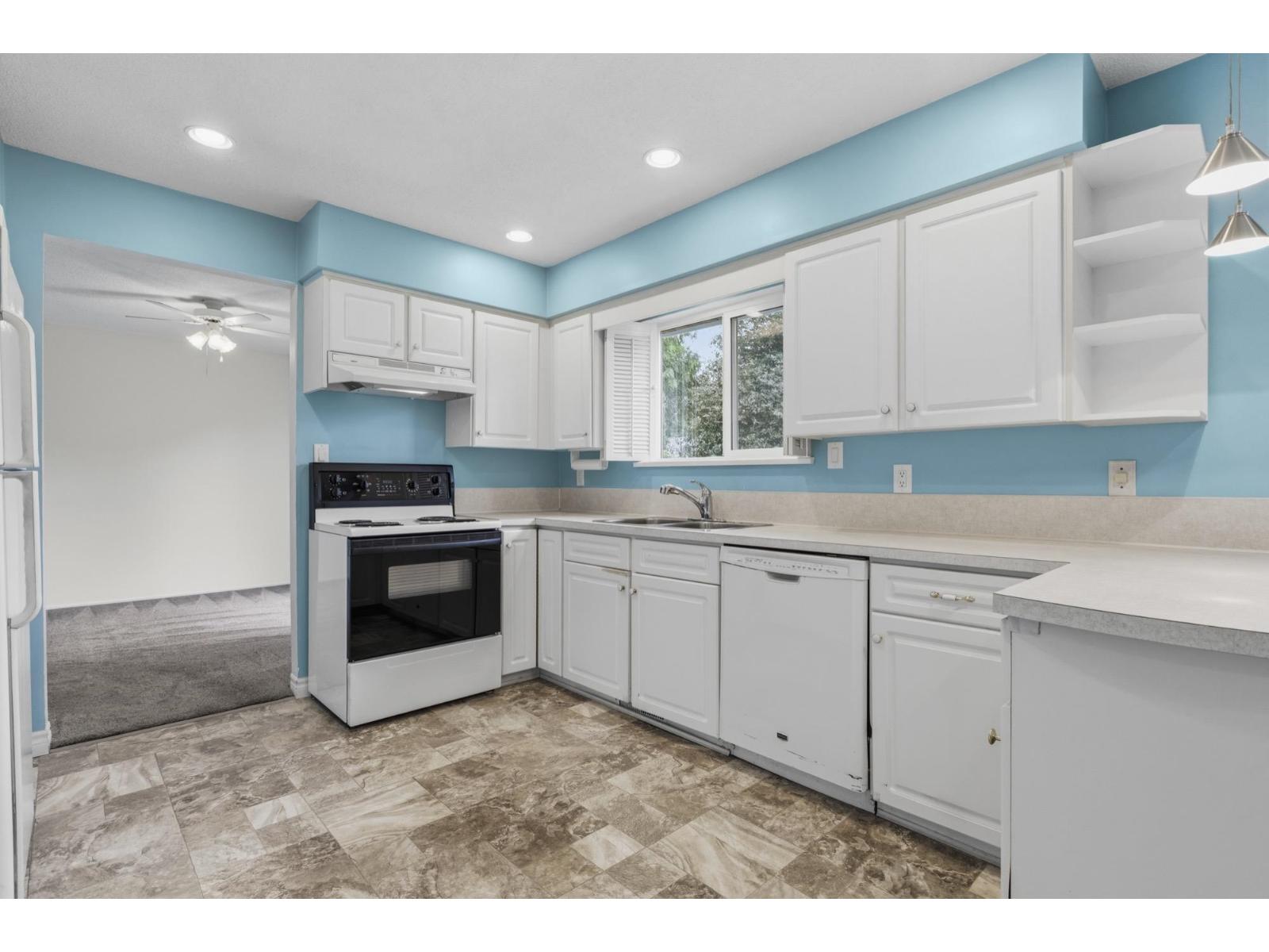 4525 199a Street Property Photo 7