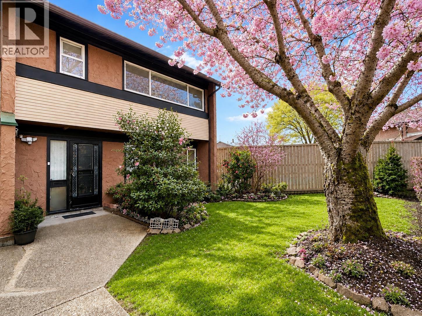 27 10011 SWINTON CRESCENT