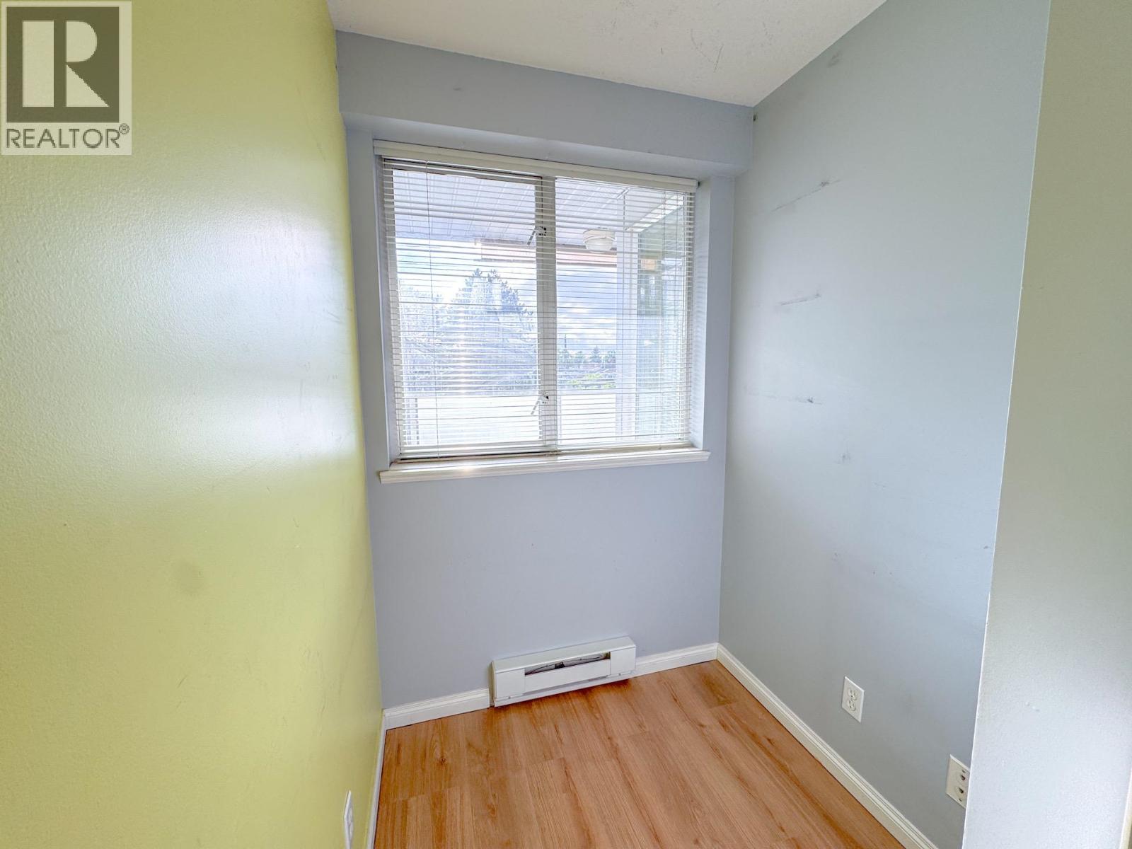 311 5555 Victoria Drive Property Photo 16