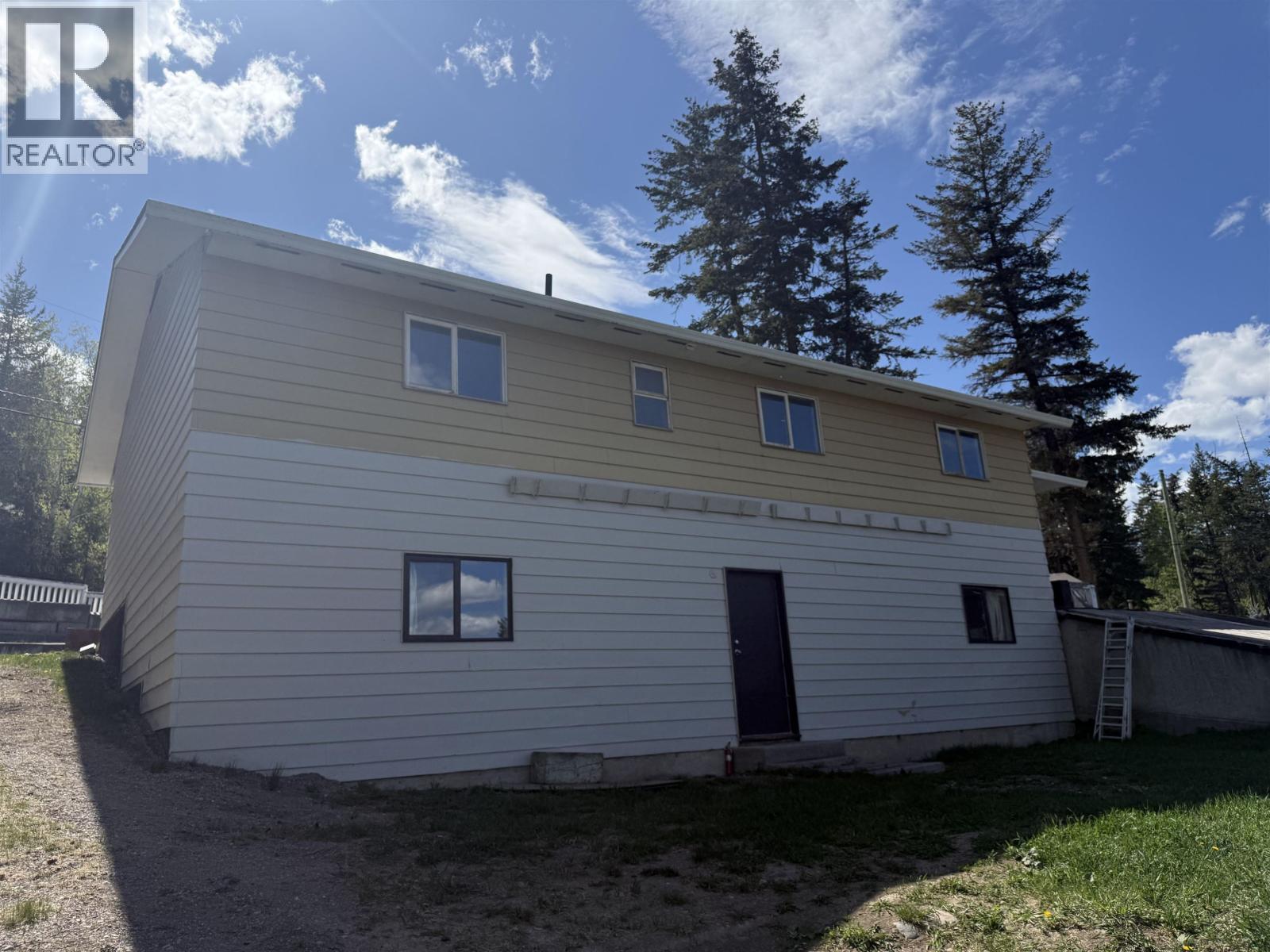 1012 Conrad Crescent Property Photo 15