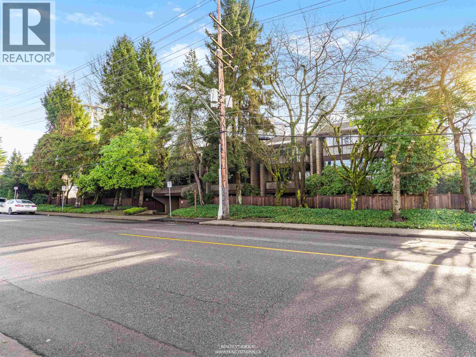 303 708 Eighth Avenue Property Photo 25