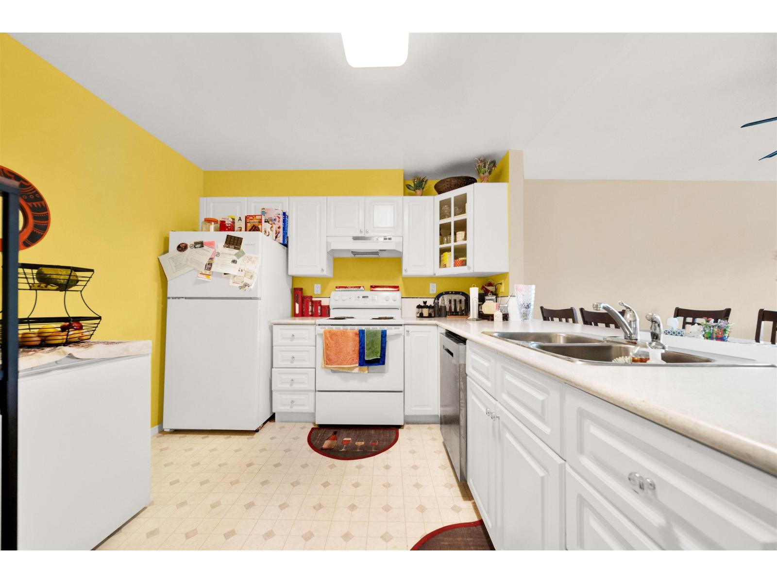 308 15160 108 Avenue Property Photo 5