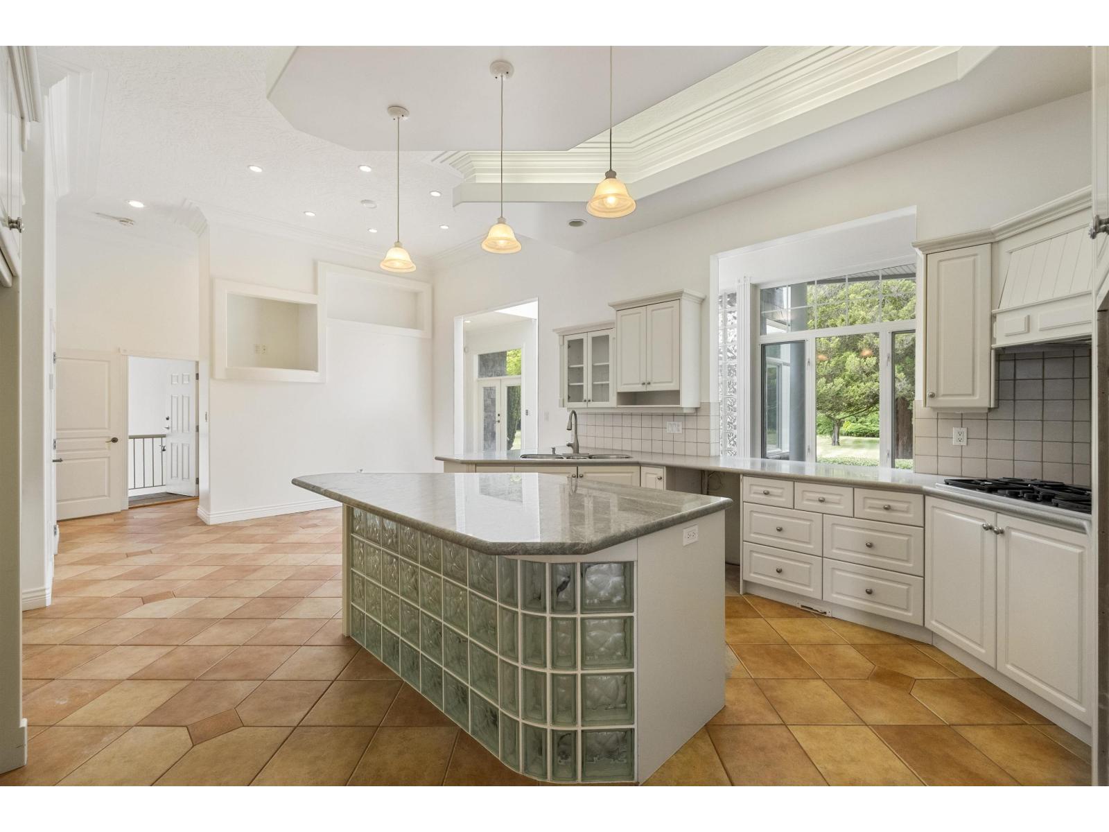 3339 236 Street Property Photo 15