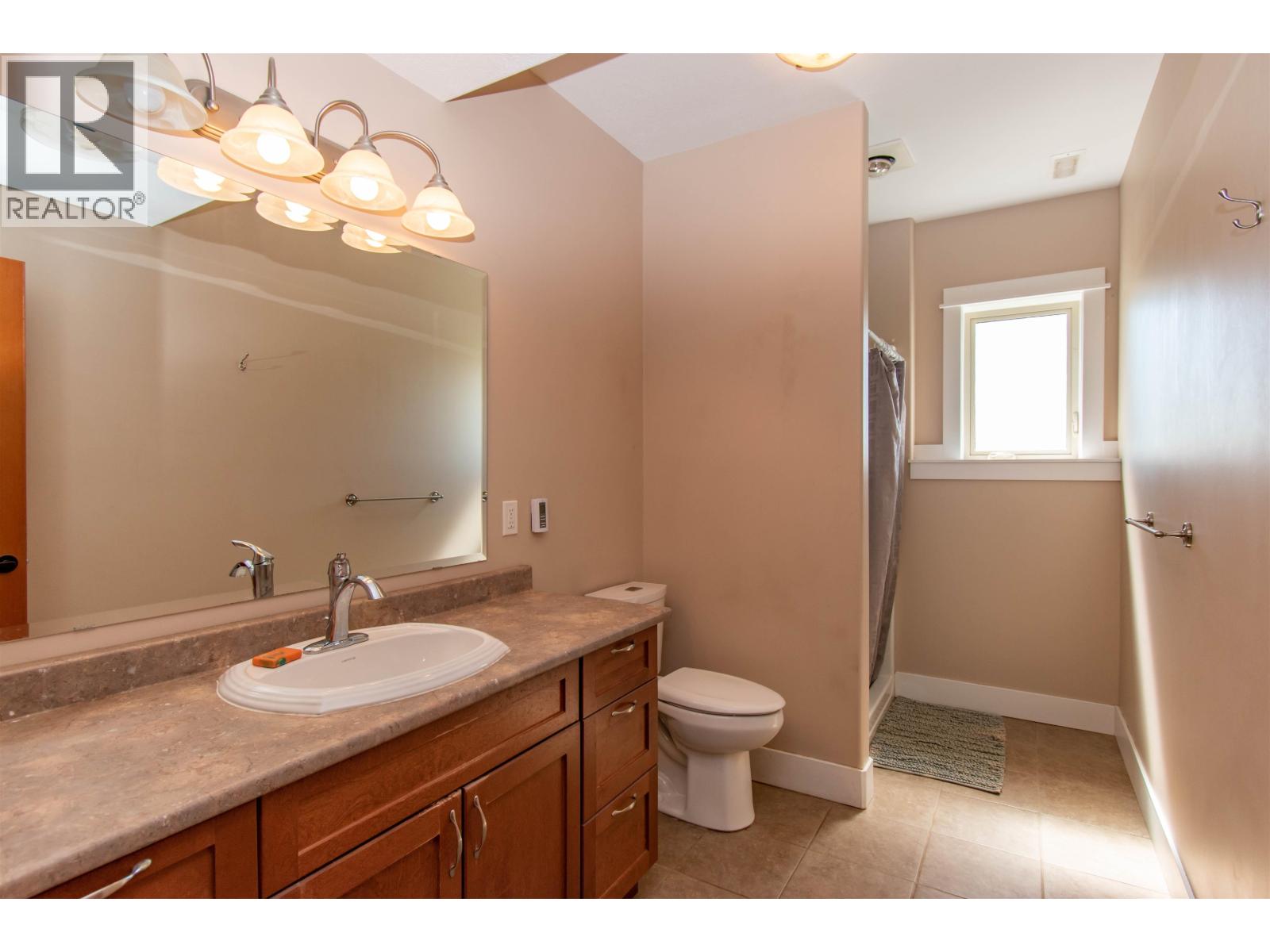 6536-7018 Boundary Road Property Photo 23