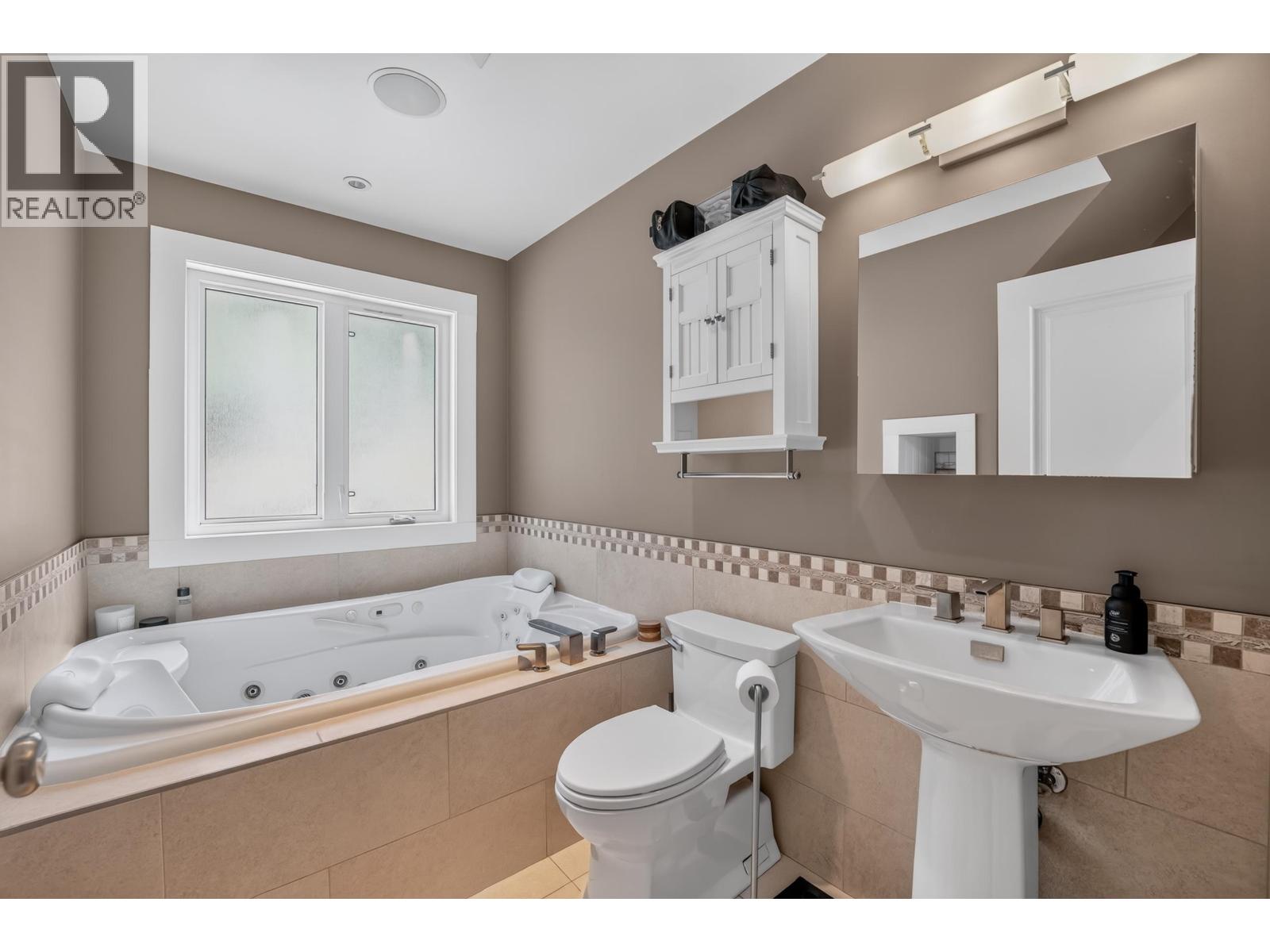 21565 West Lake Road Property Photo 15