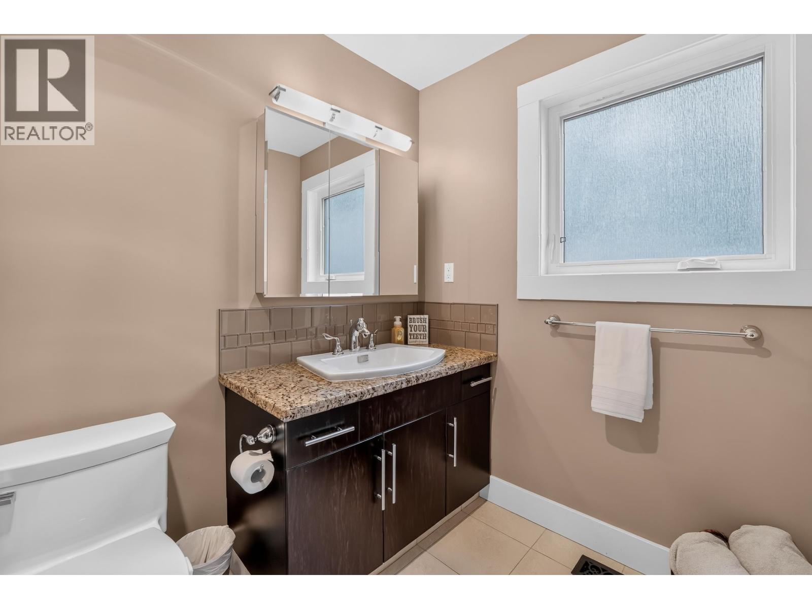 21565 West Lake Road Property Photo 17