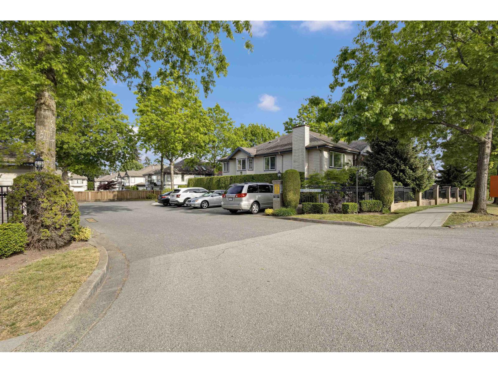 10 8388 158 Street Property Photo 2