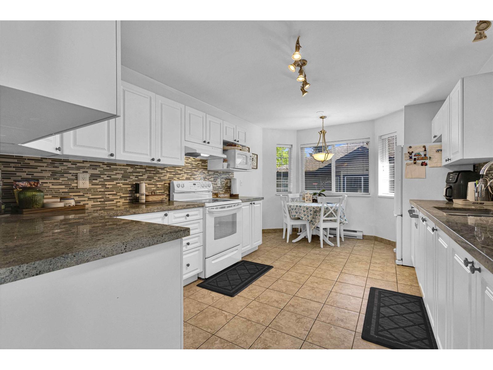 10 8388 158 Street Property Photo 16