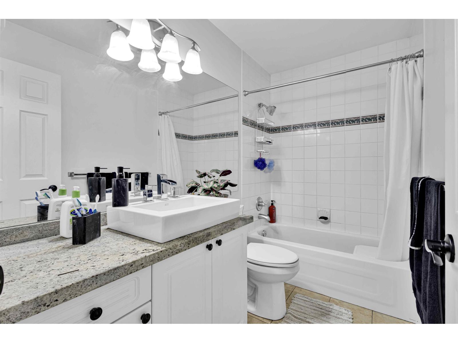 10 8388 158 Street Property Photo 28