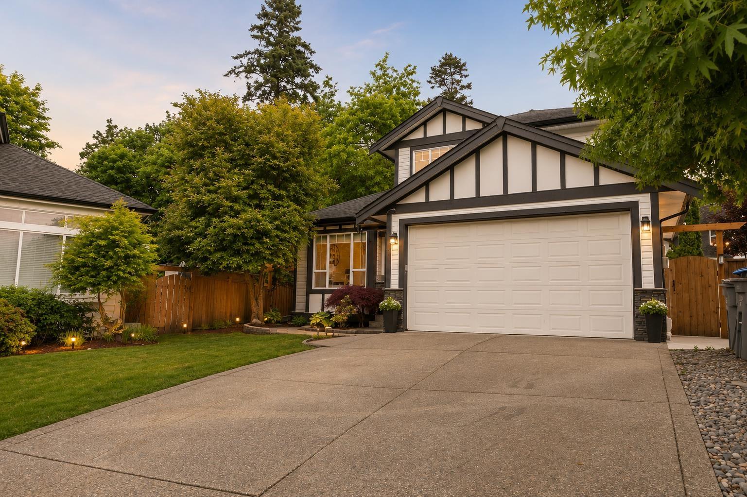 6928 182a Street Property Photo 1