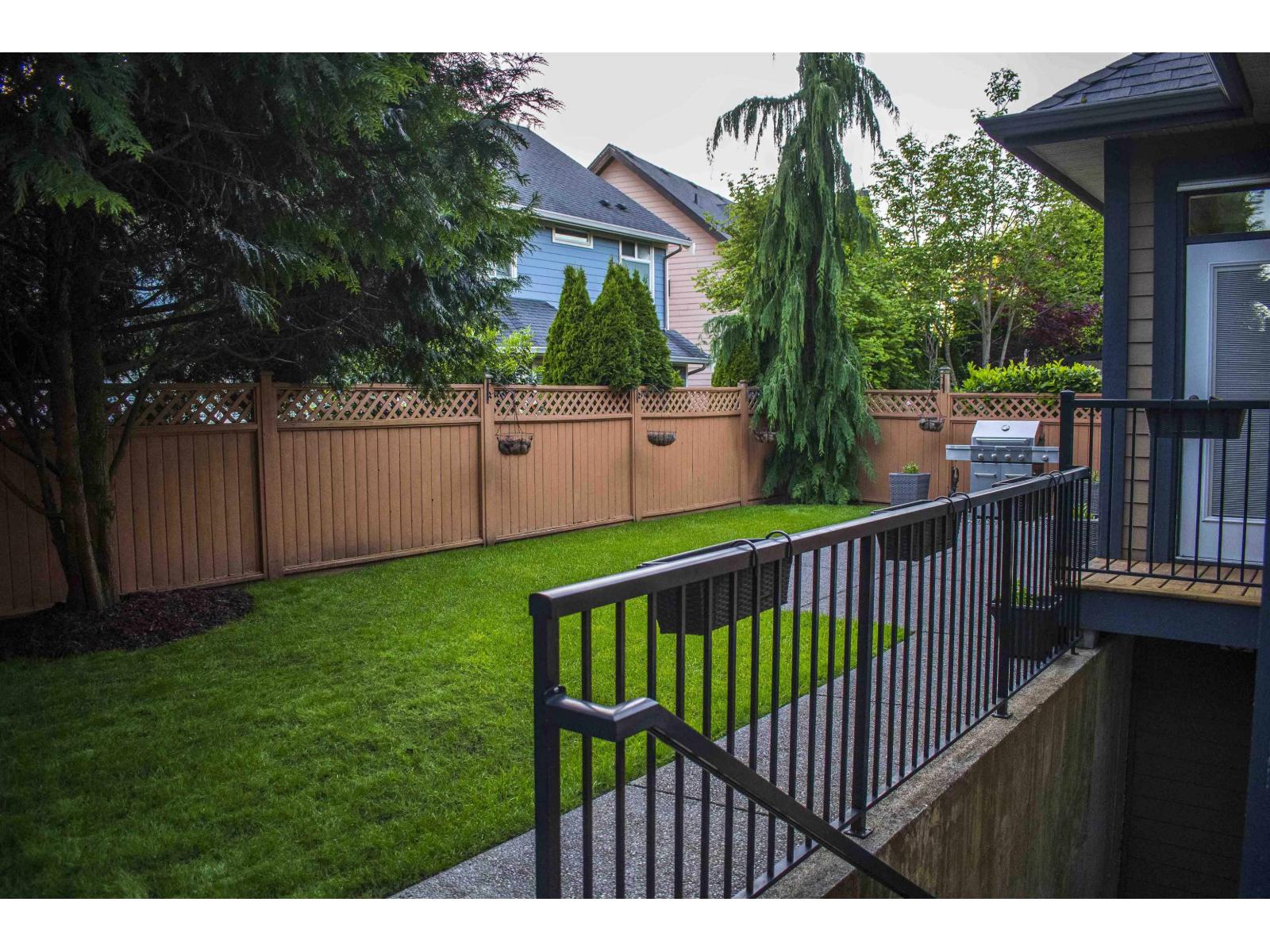 2513 164 Street Property Photo 38