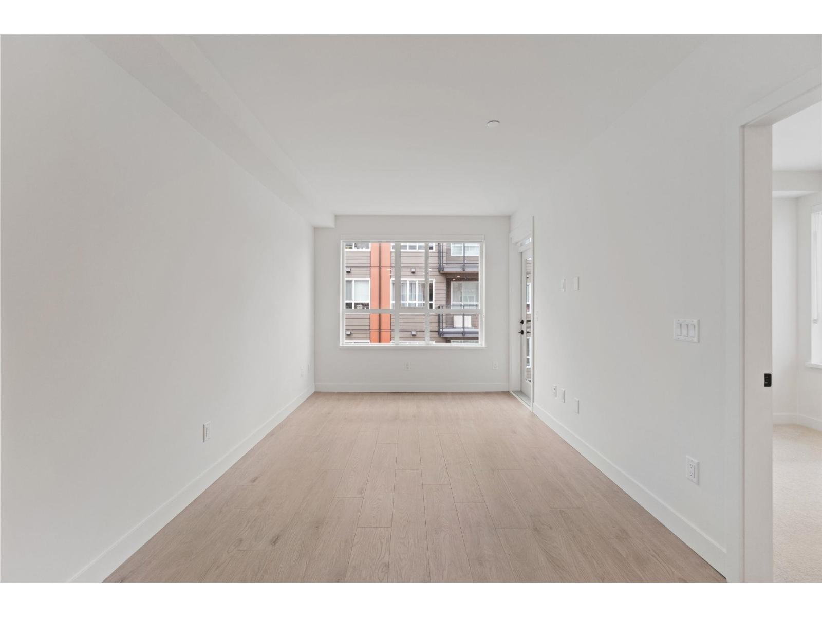418 13258 105 Avenue Property Photo 2