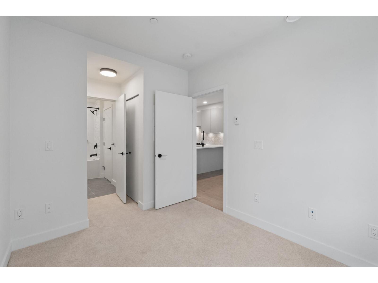 418 13258 105 Avenue Property Photo 14