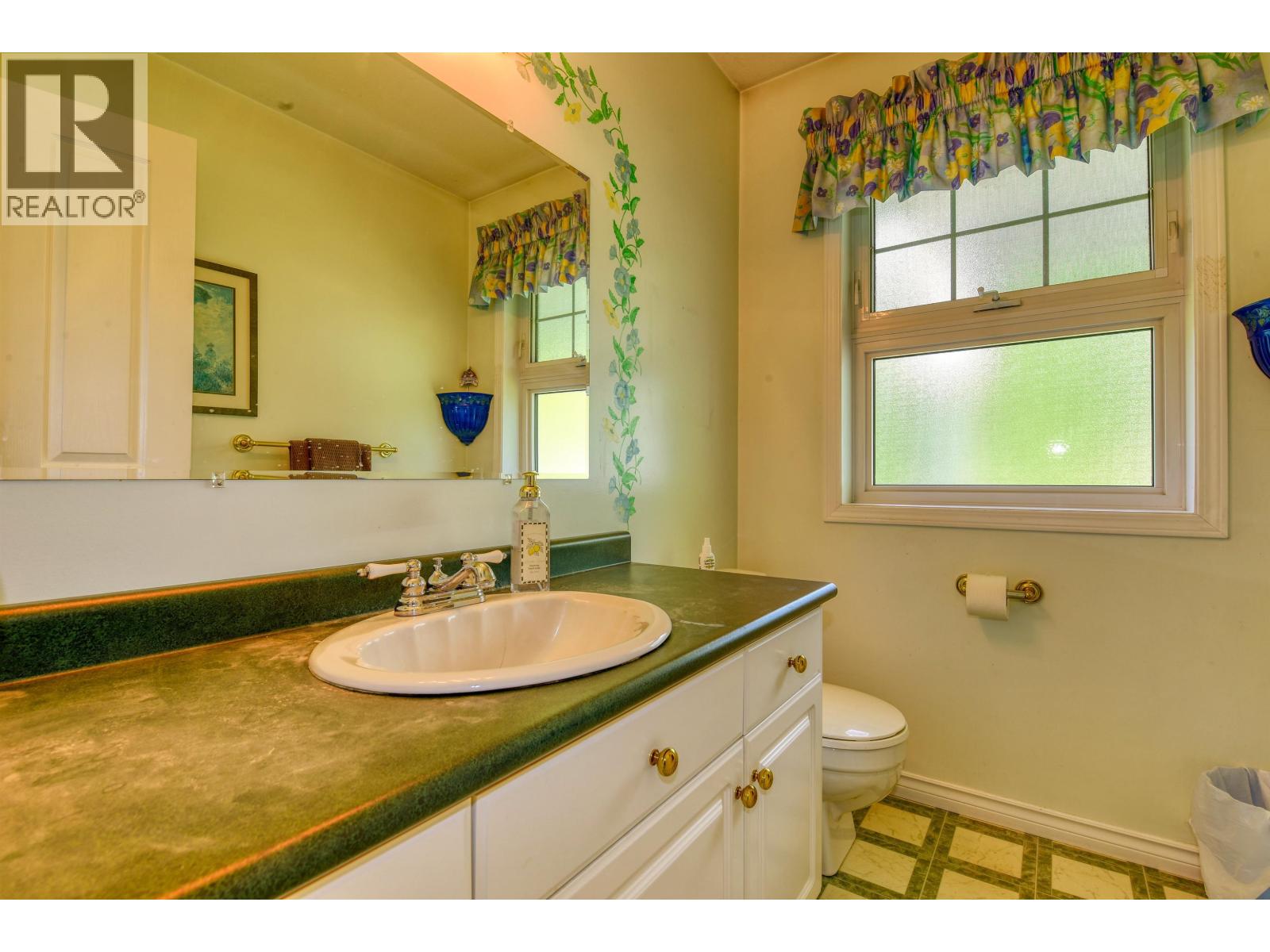 77 Woodland Drive Property Photo 16