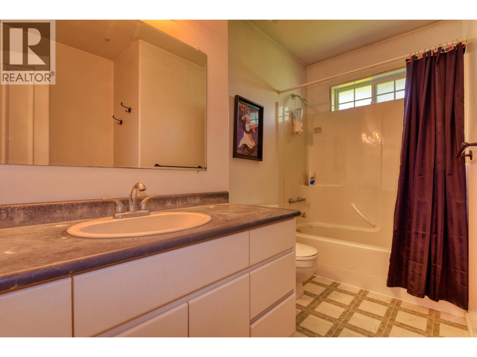 77 Woodland Drive Property Photo 24