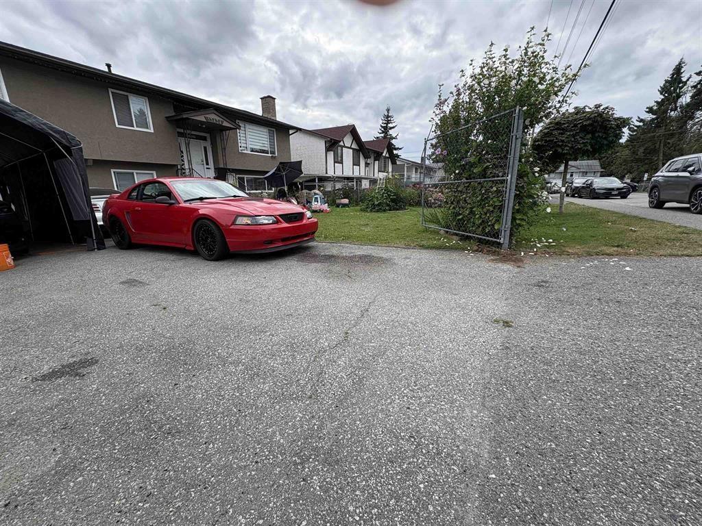 13434 98a Avenue Property Photo 1