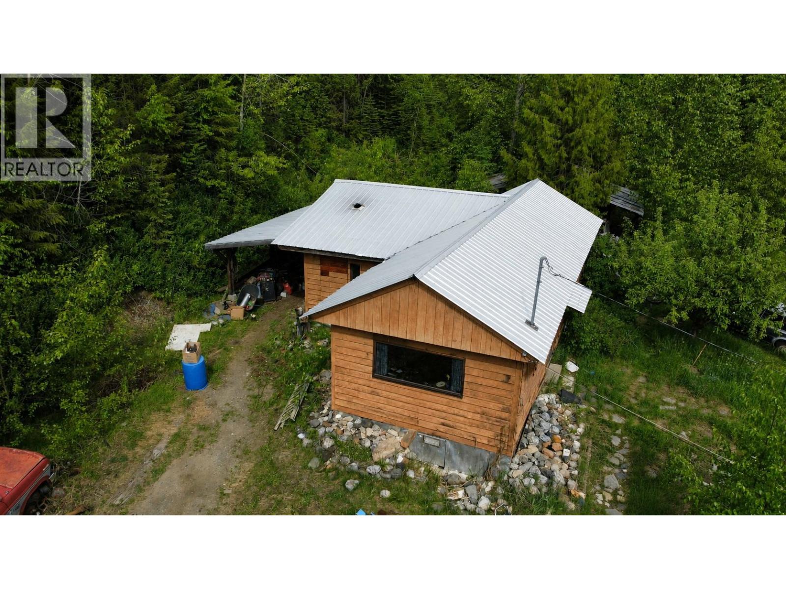 6348 Rosette Lake Road Property Photo 1