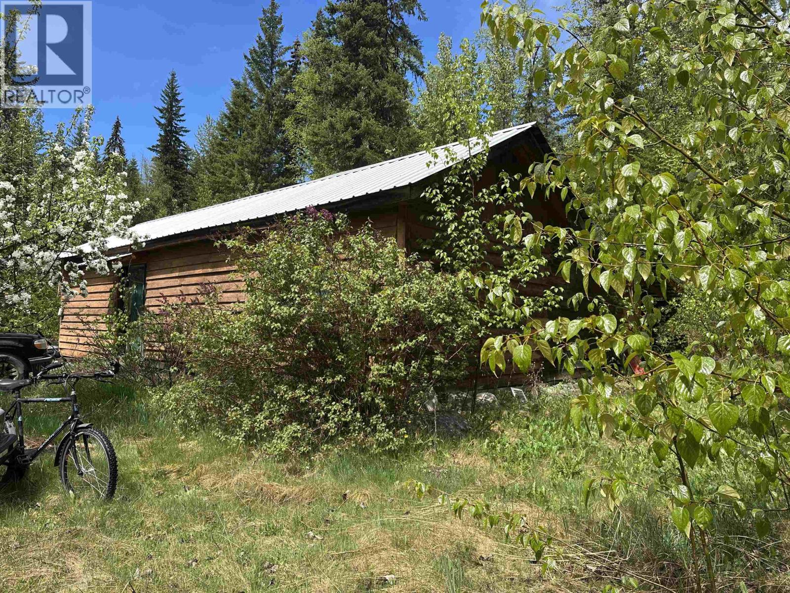 6348 Rosette Lake Road Property Photo 8