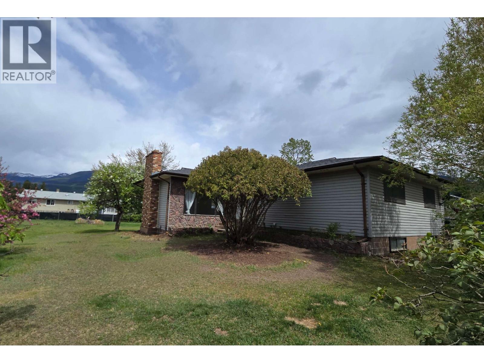 1410 7TH AVENUE Property Photo 1