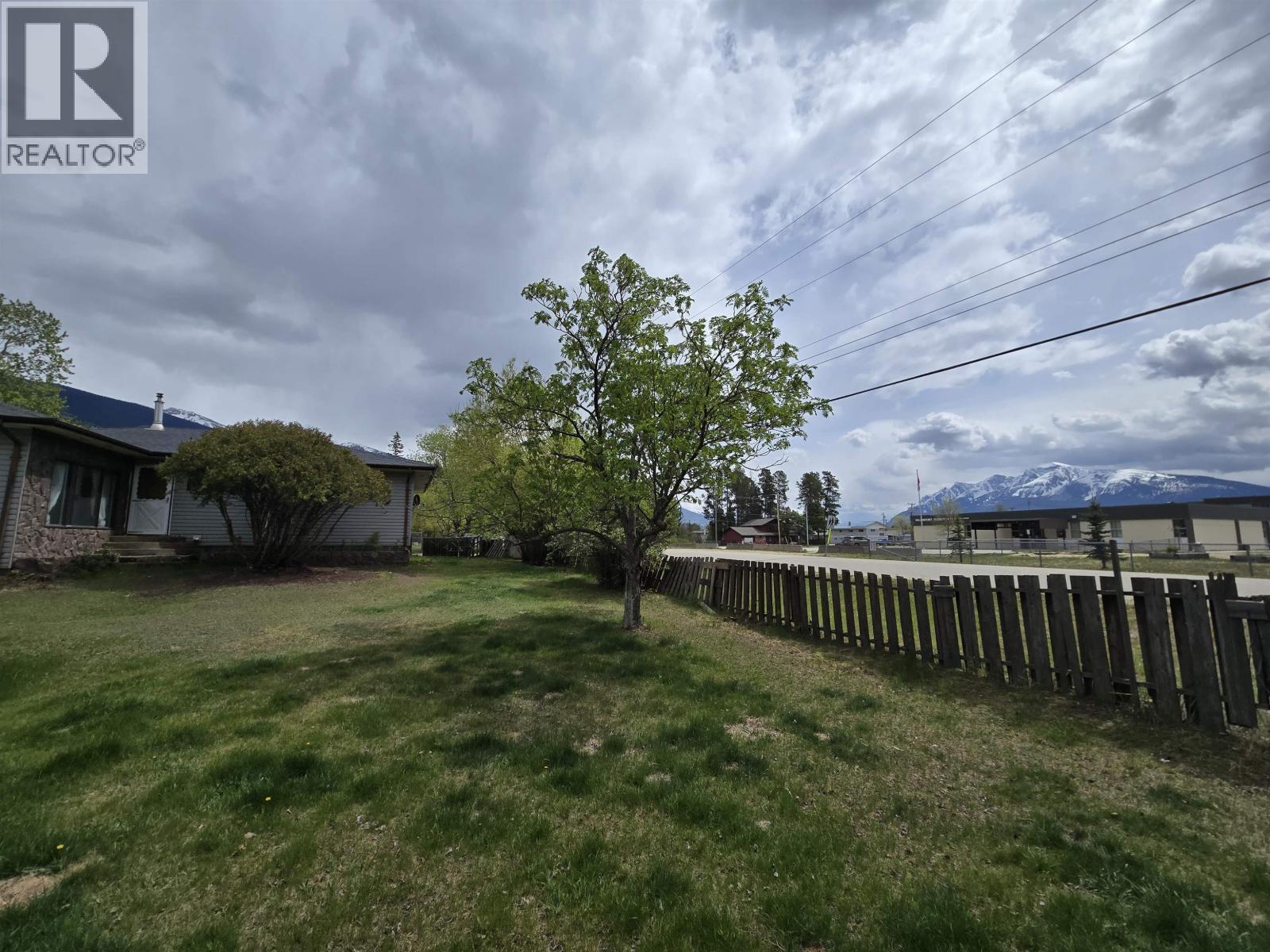 1410 7th Avenue Property Photo 4