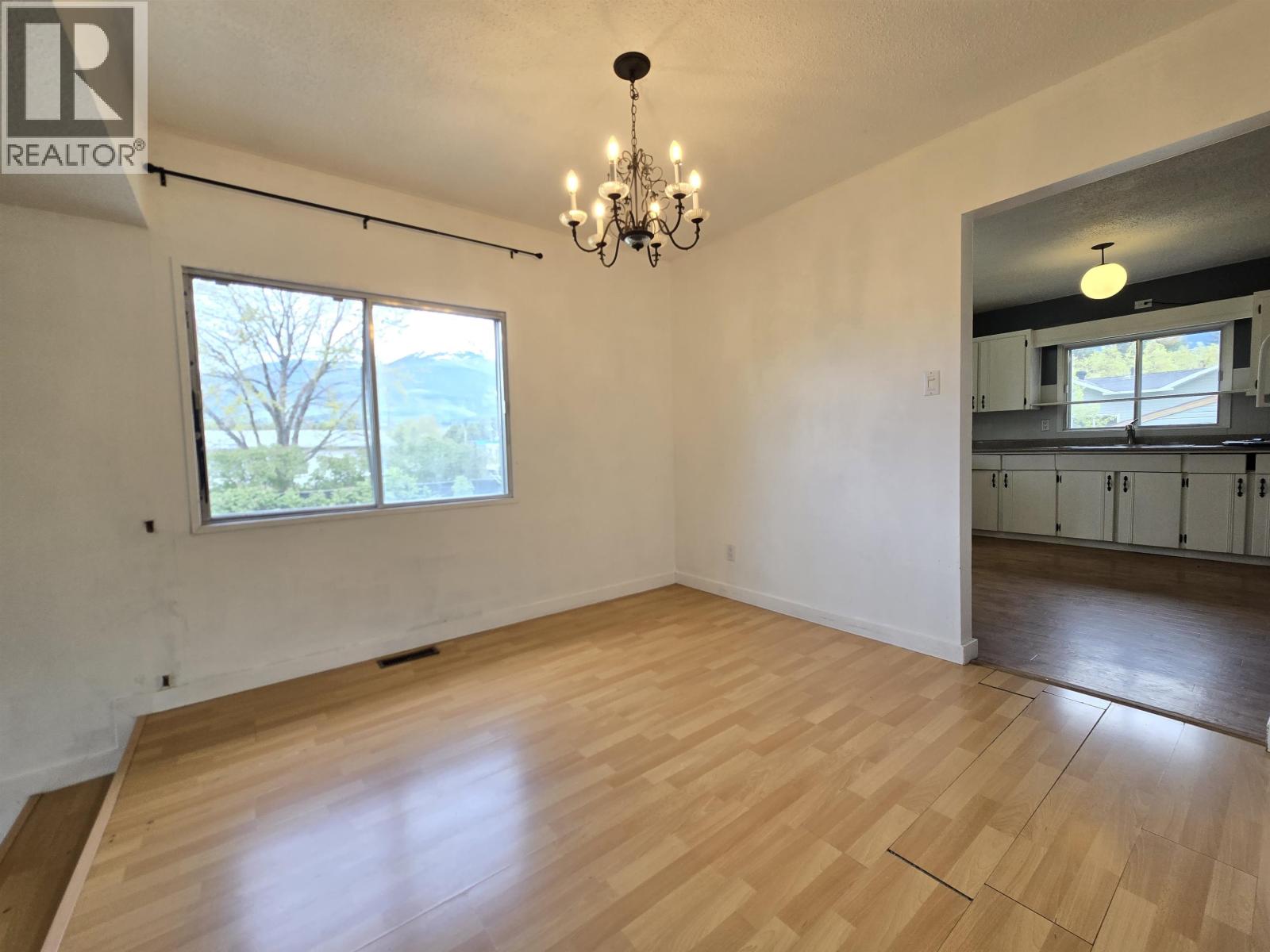 1410 7th Avenue Property Photo 10