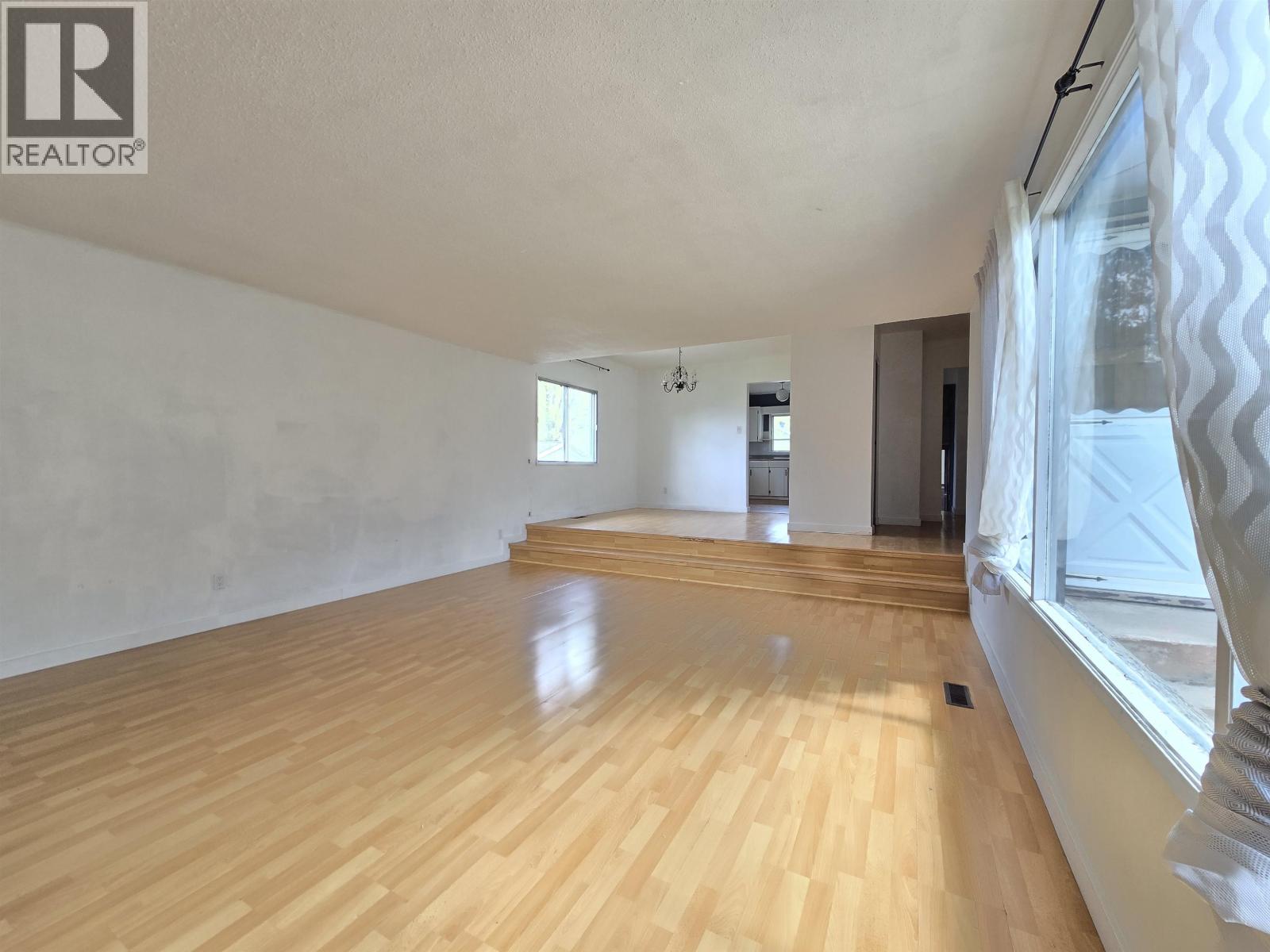 1410 7th Avenue Property Photo 11