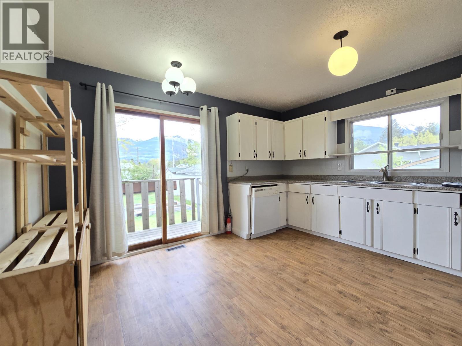 1410 7th Avenue Property Photo 12