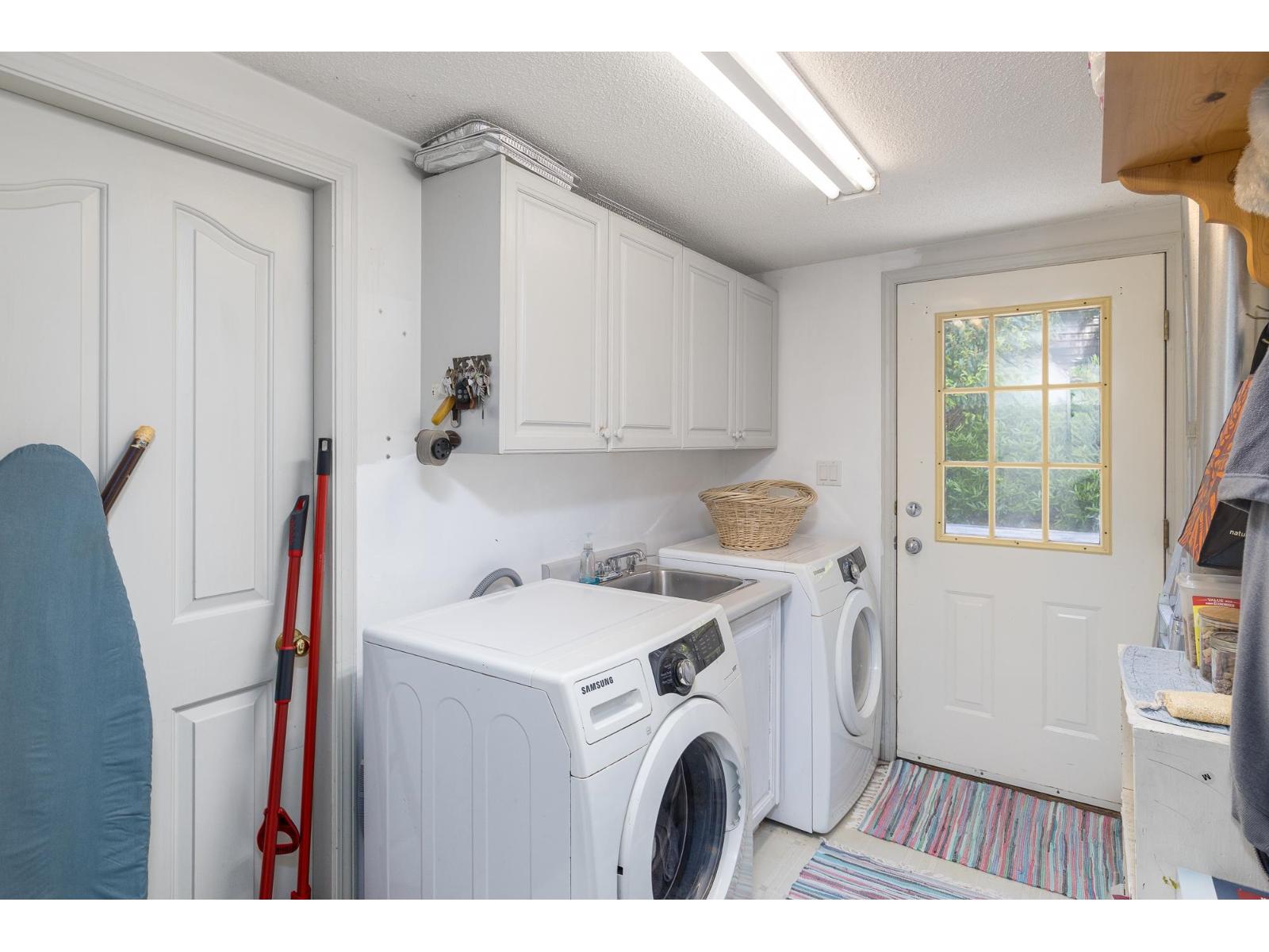 12522 26a Avenue Property Photo 15