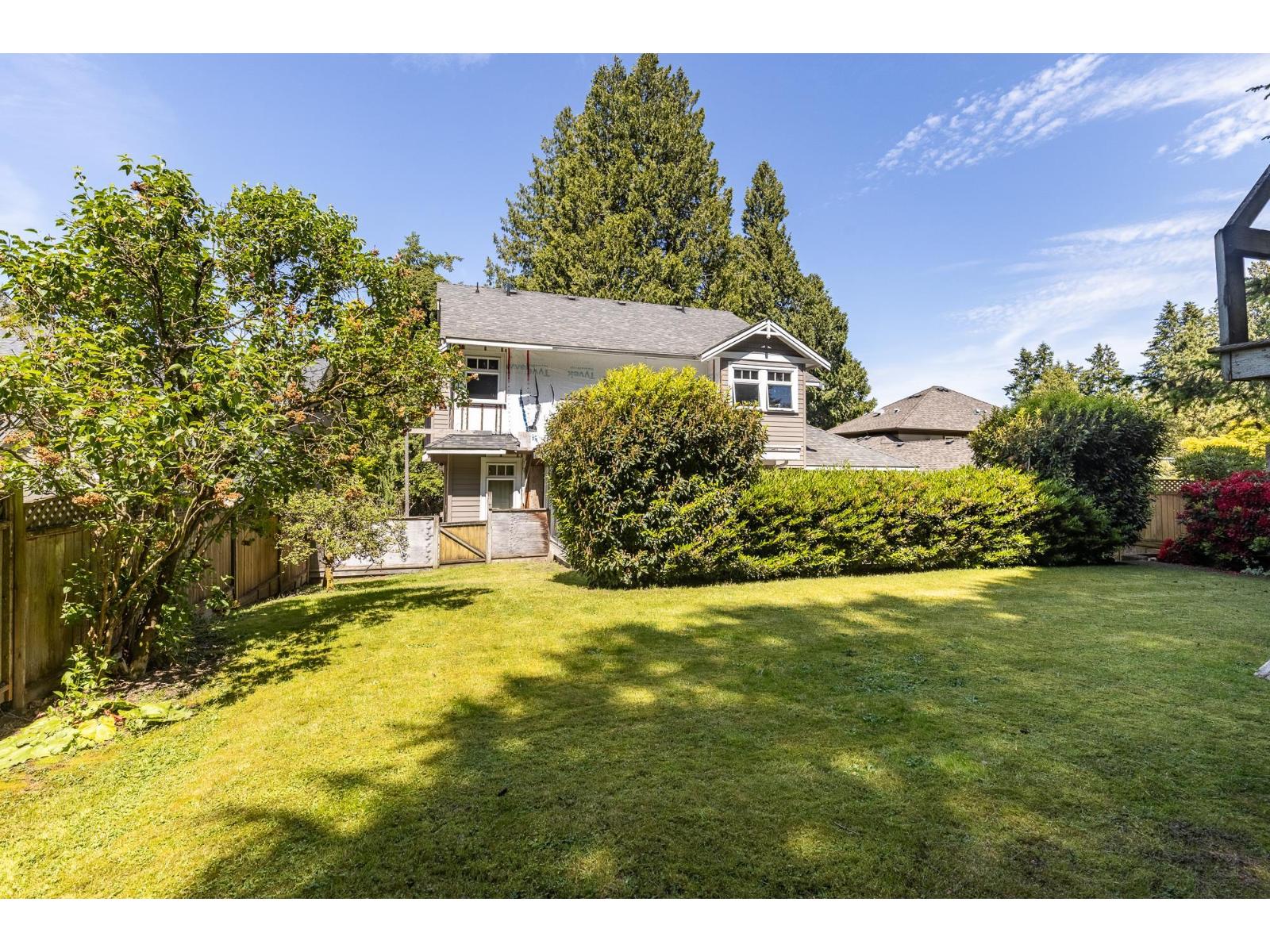 12522 26a Avenue Property Photo 17