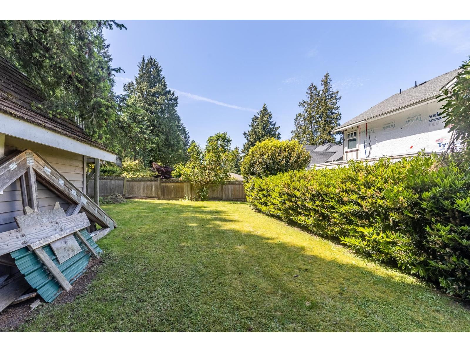 12522 26a Avenue Property Photo 18