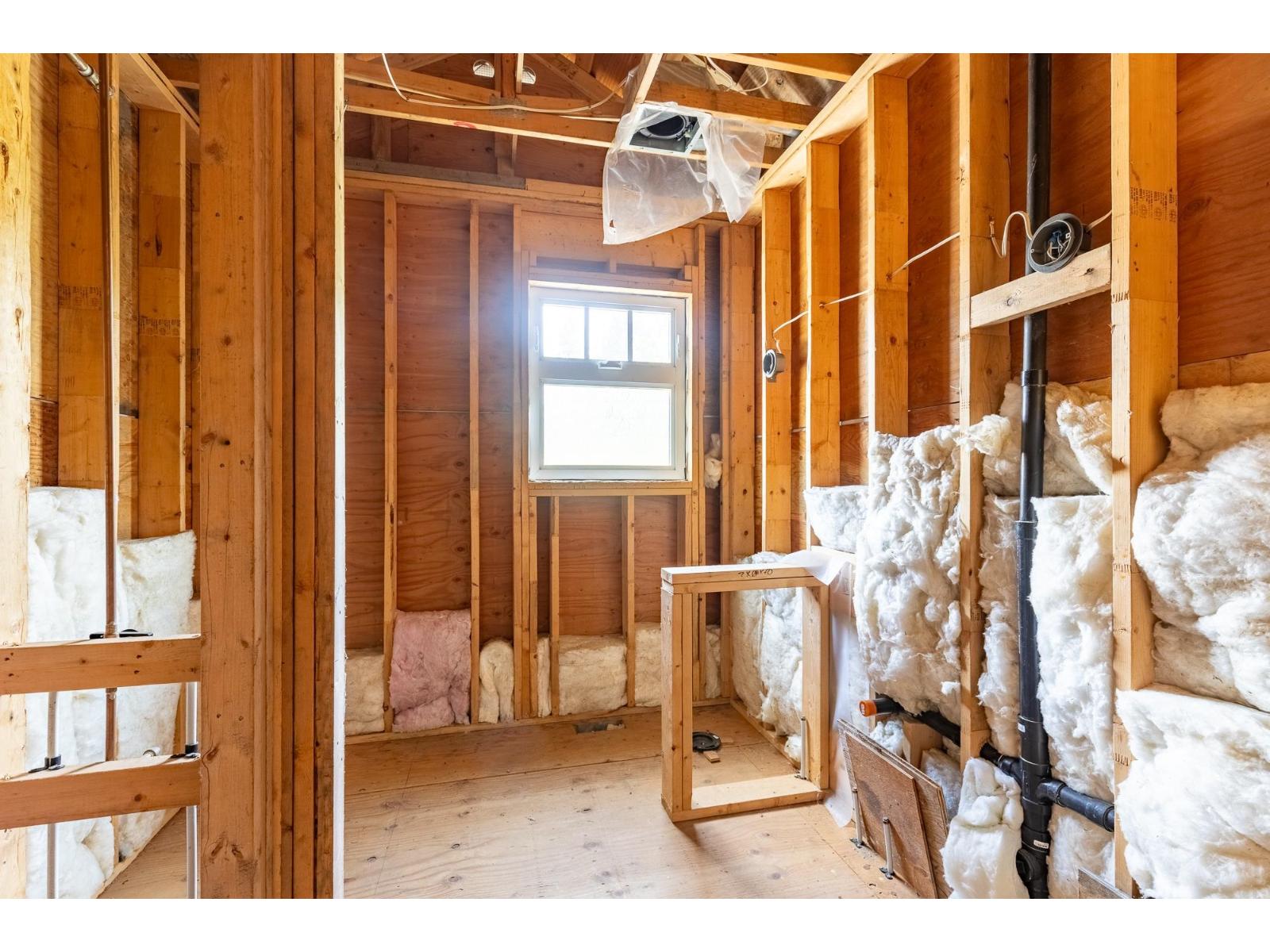 12522 26a Avenue Property Photo 19