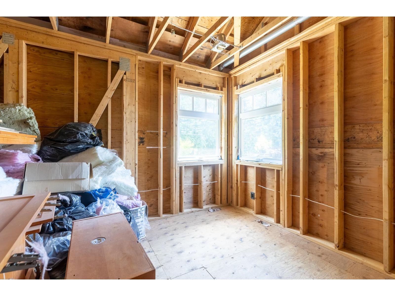 12522 26a Avenue Property Photo 20