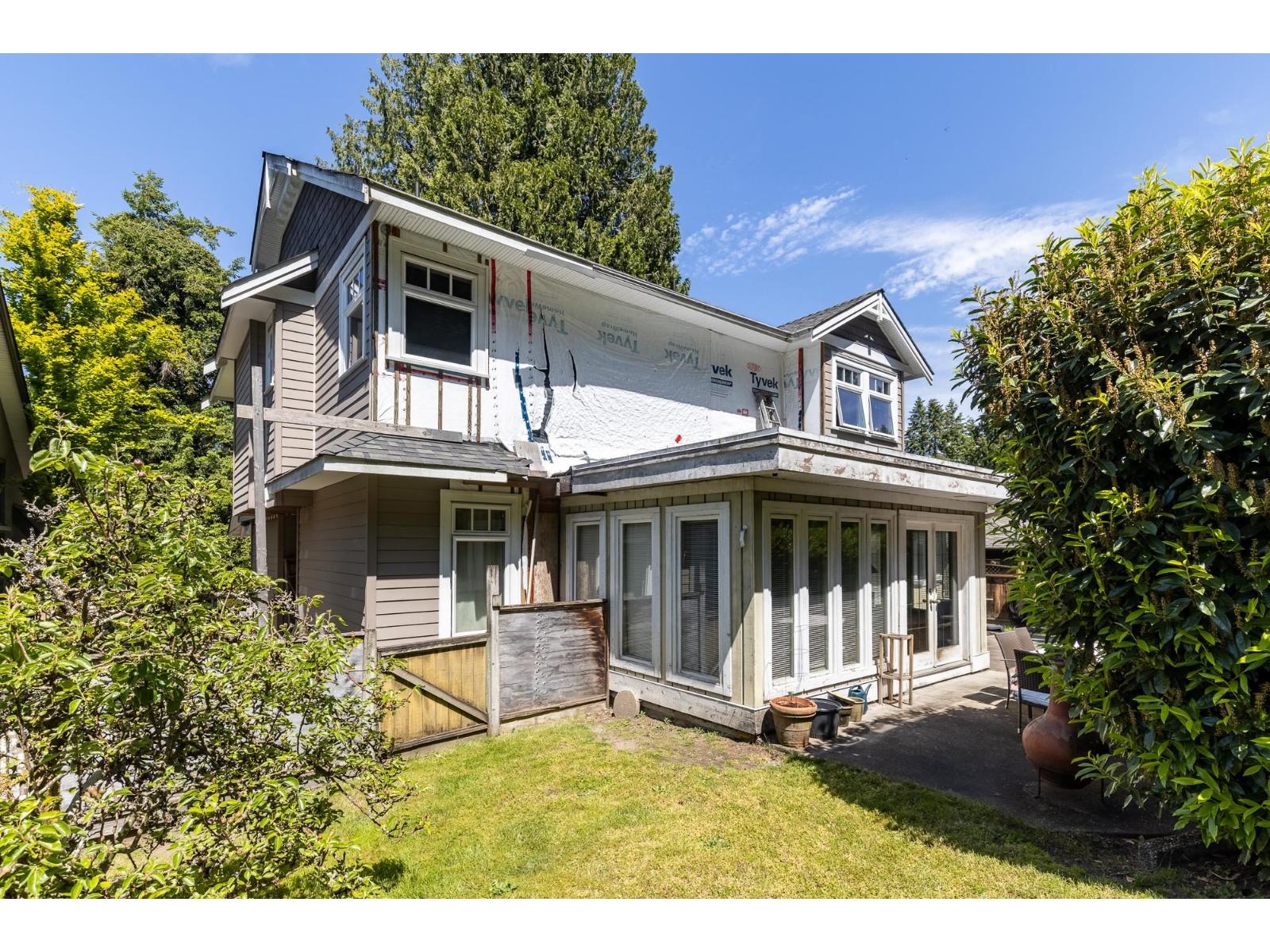 12522 26a Avenue Property Photo 22