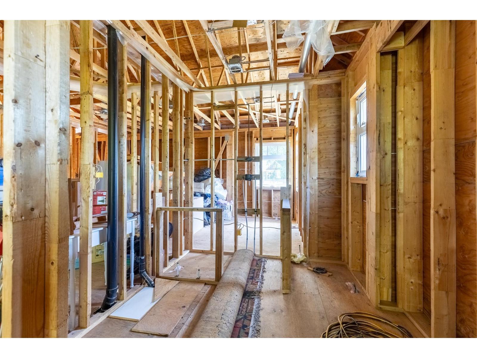 12522 26a Avenue Property Photo 27