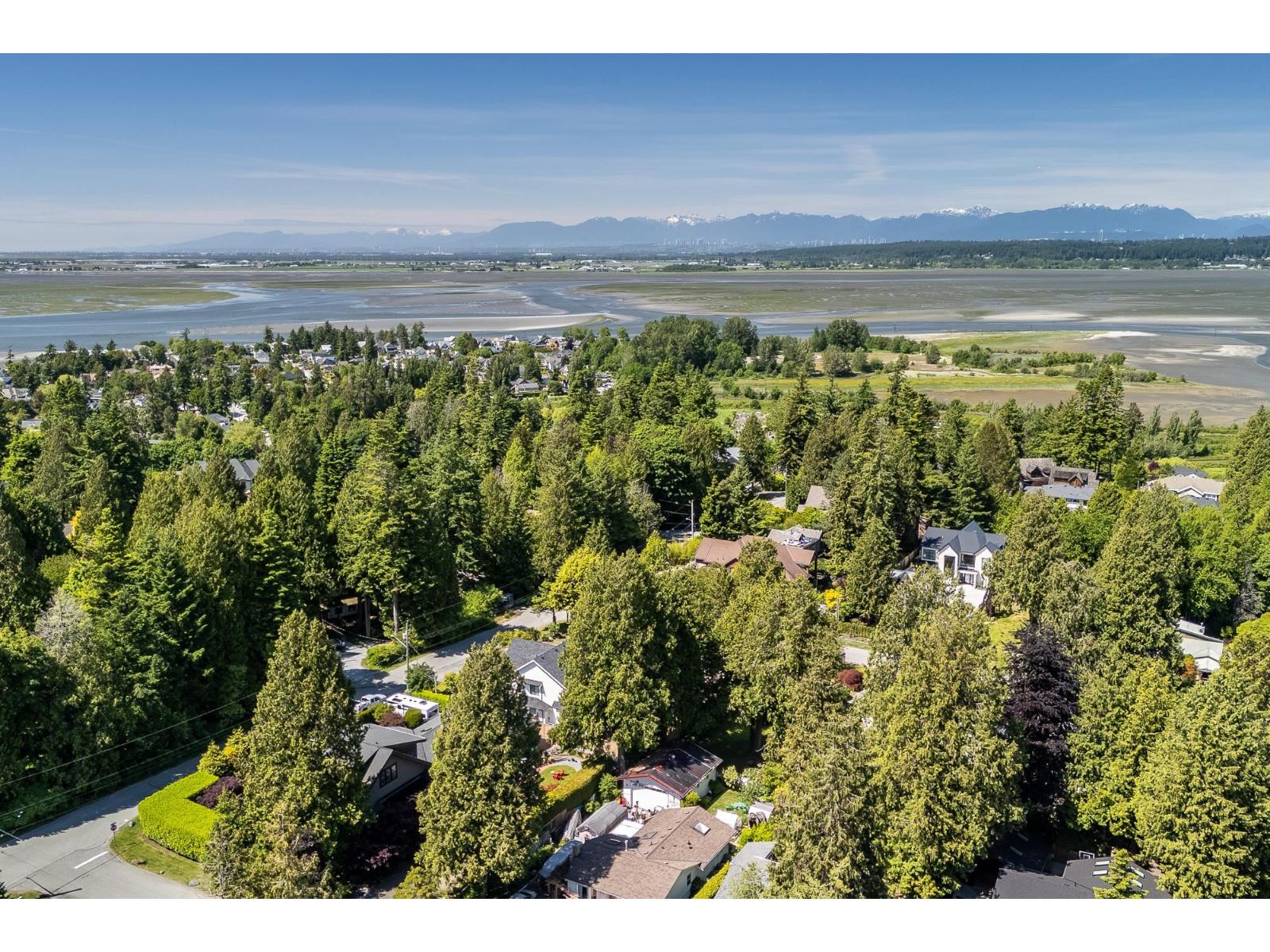 12522 26a Avenue Property Photo 39