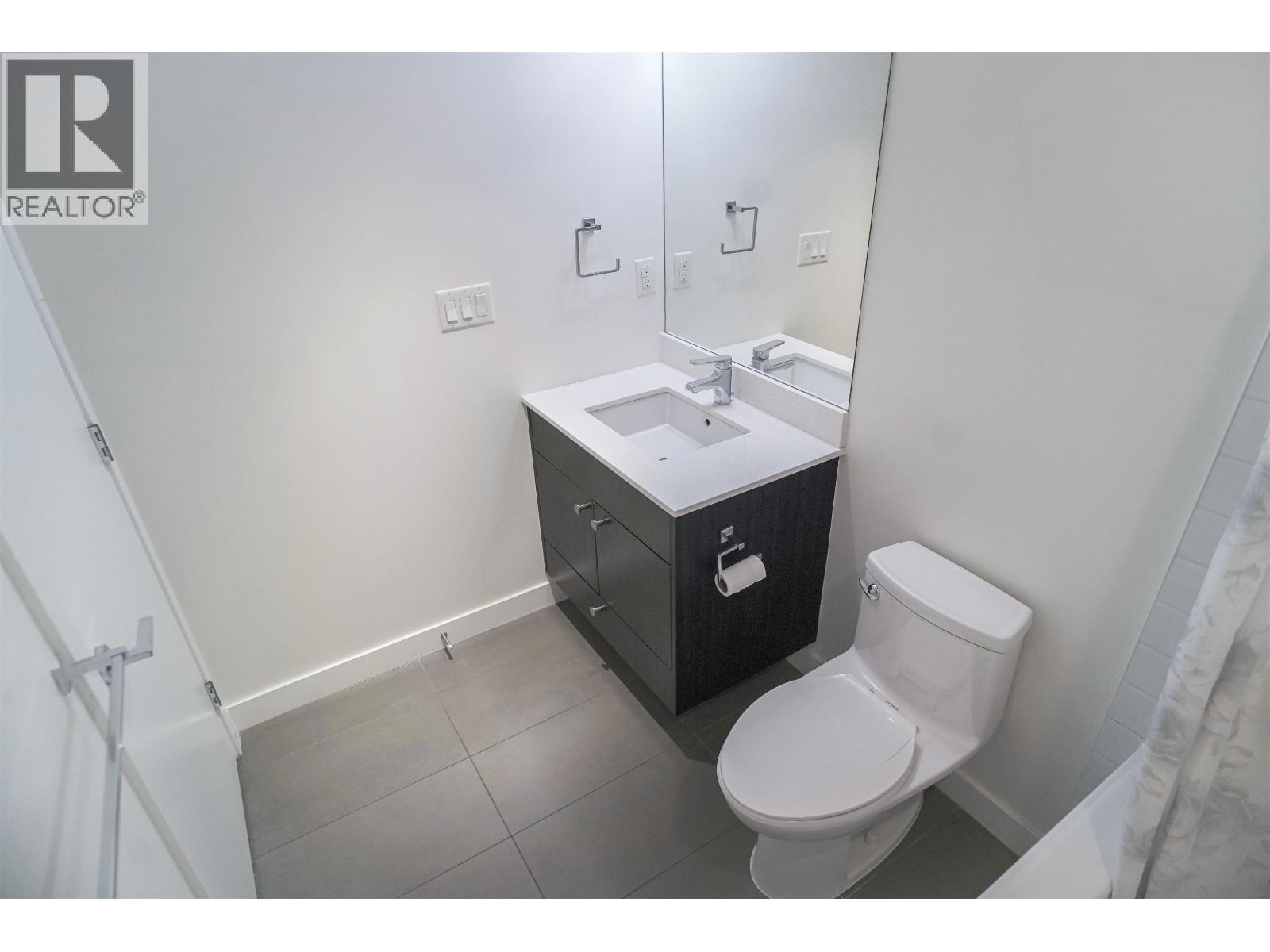 1705 608 Belmont Street Property Photo 16