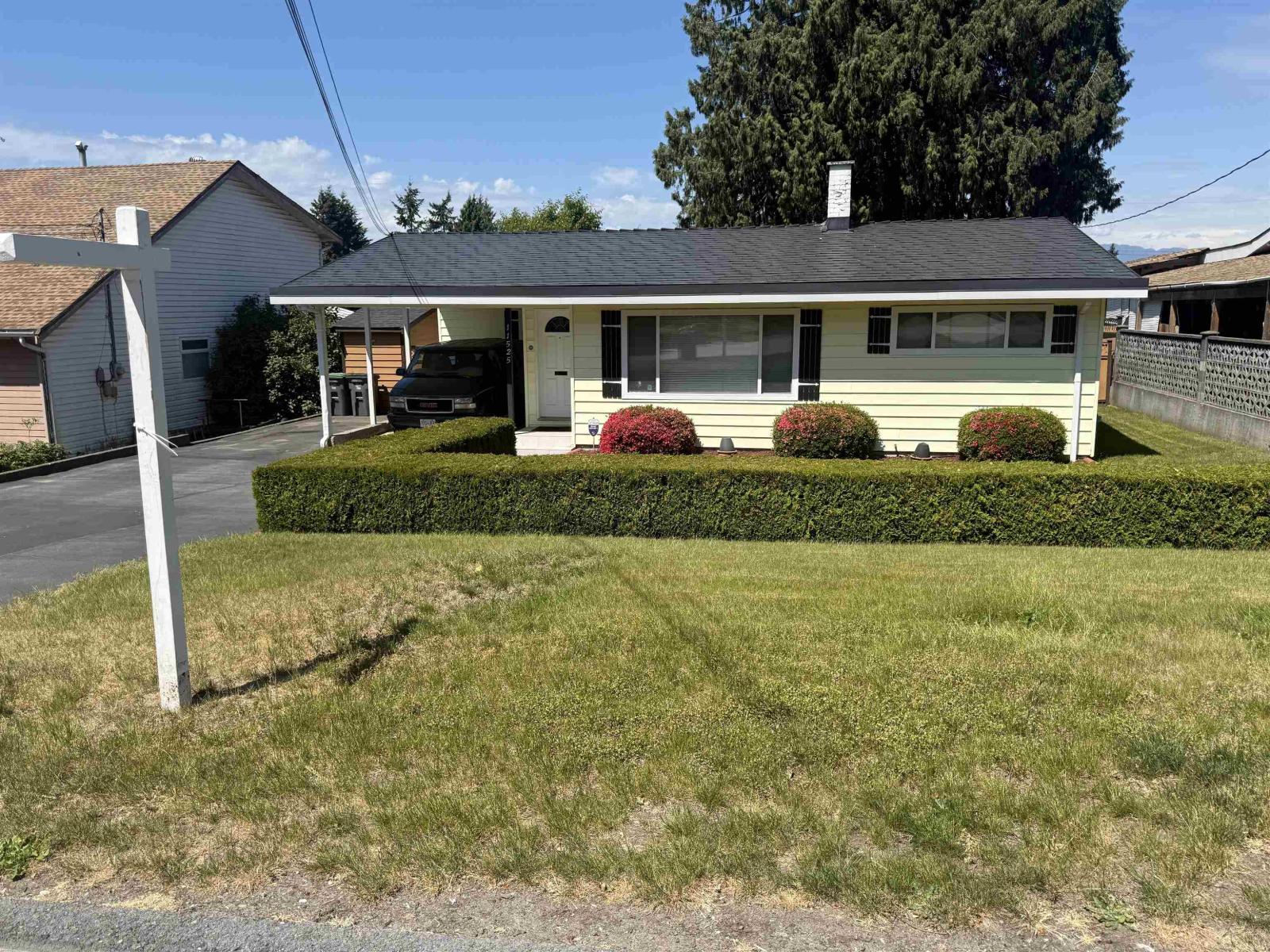 11525 96a Avenue Property Photo 4