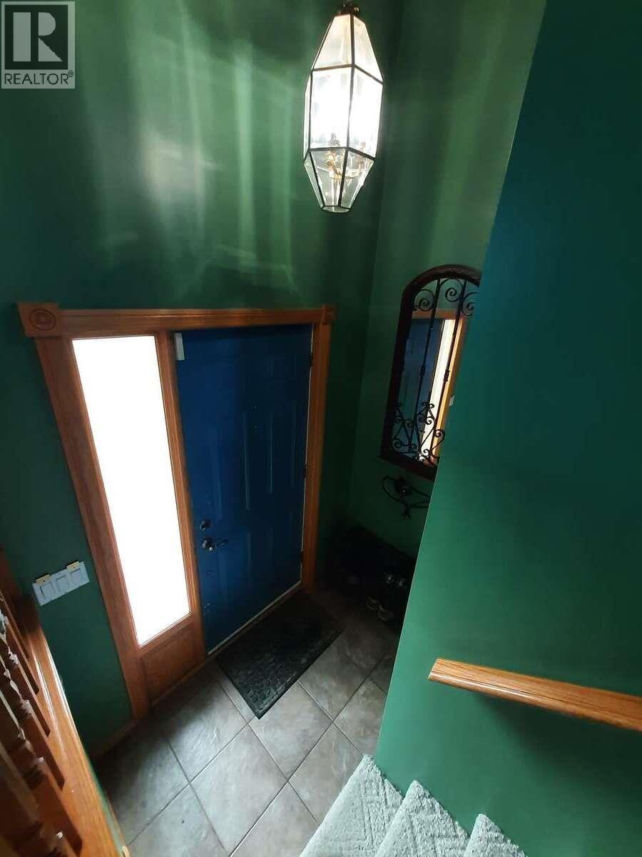 1323 7th Avenue Property Photo 5