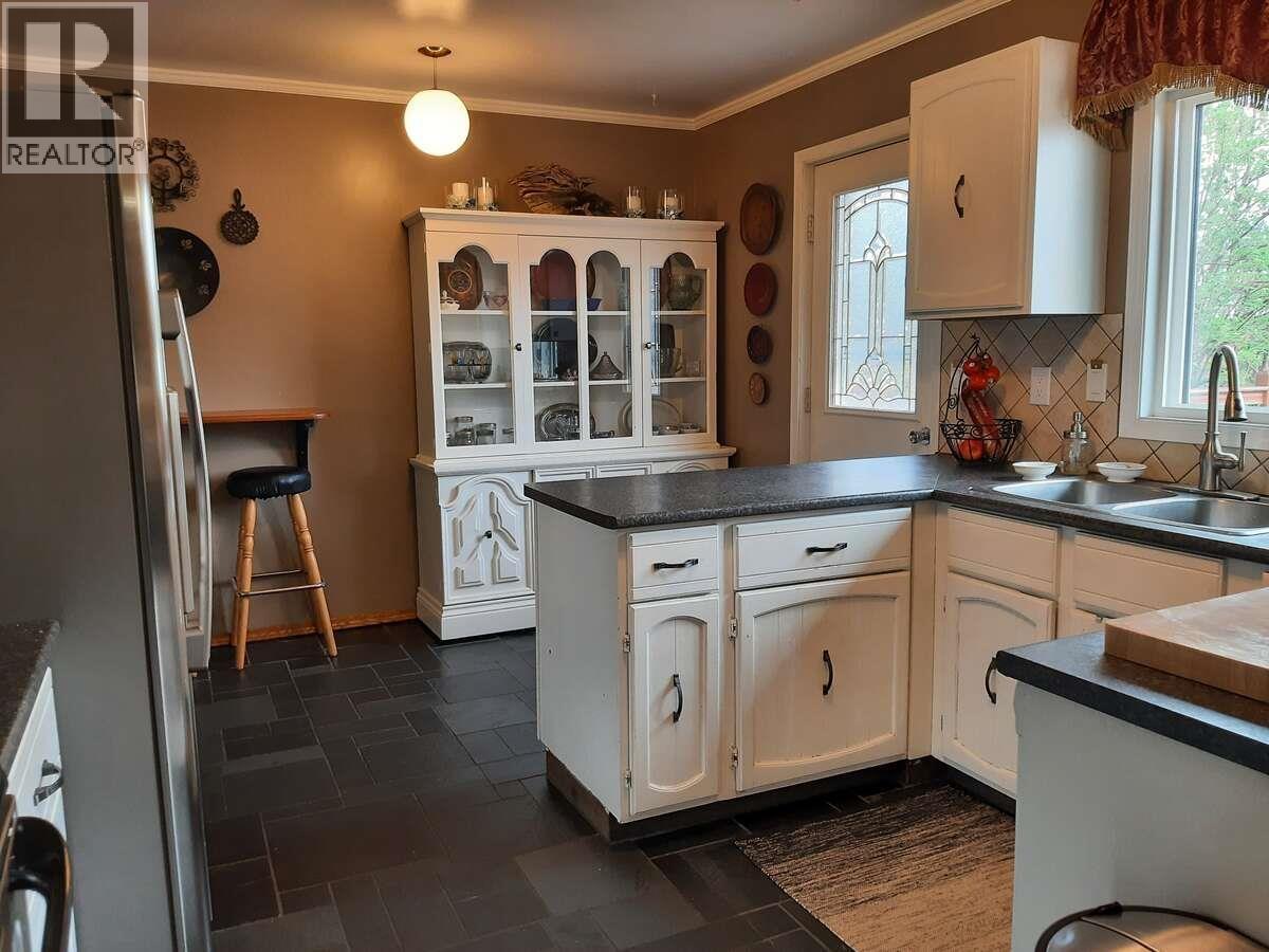 1323 7th Avenue Property Photo 11
