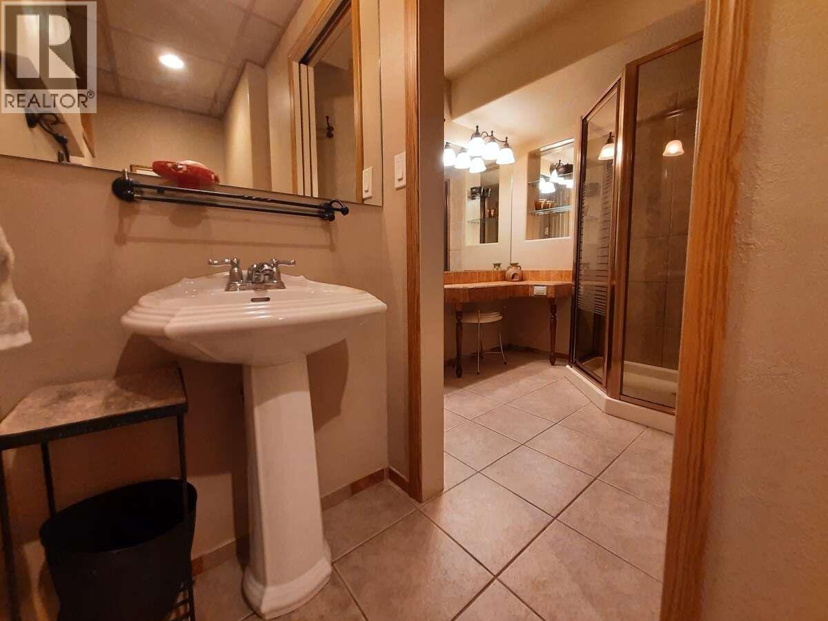 1323 7th Avenue Property Photo 25