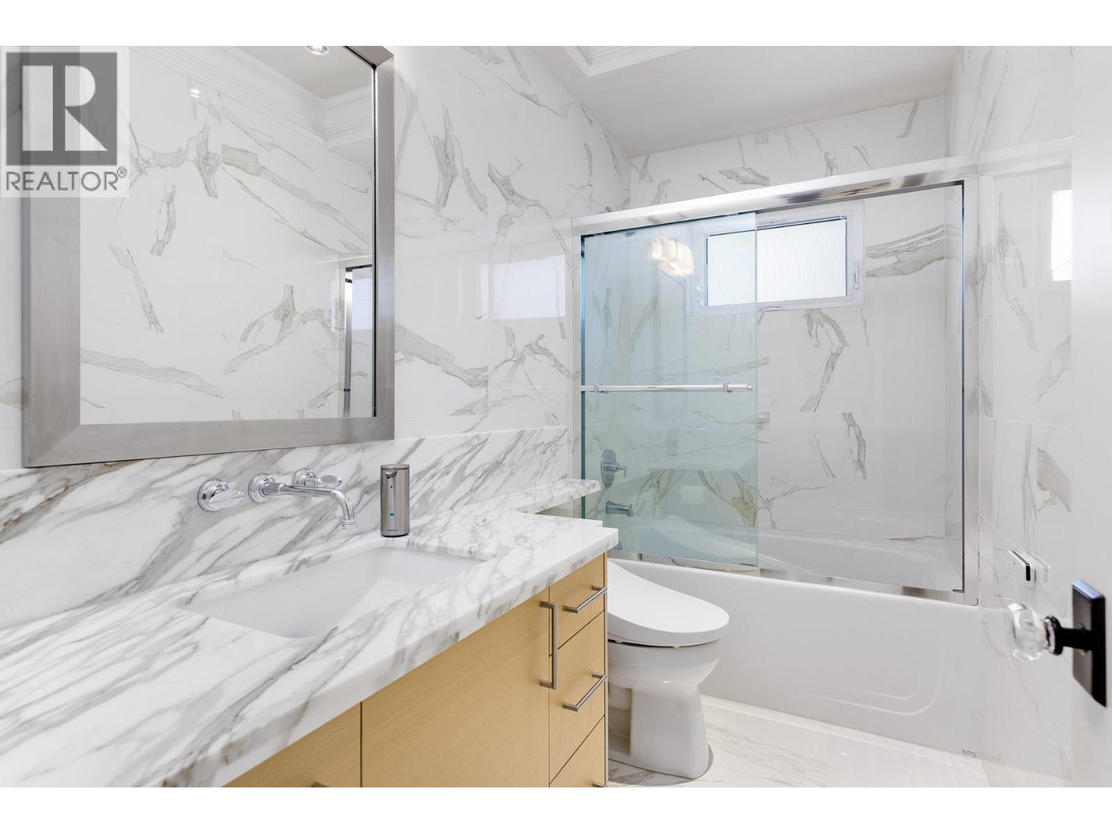 5826 Angus Drive Property Photo 27