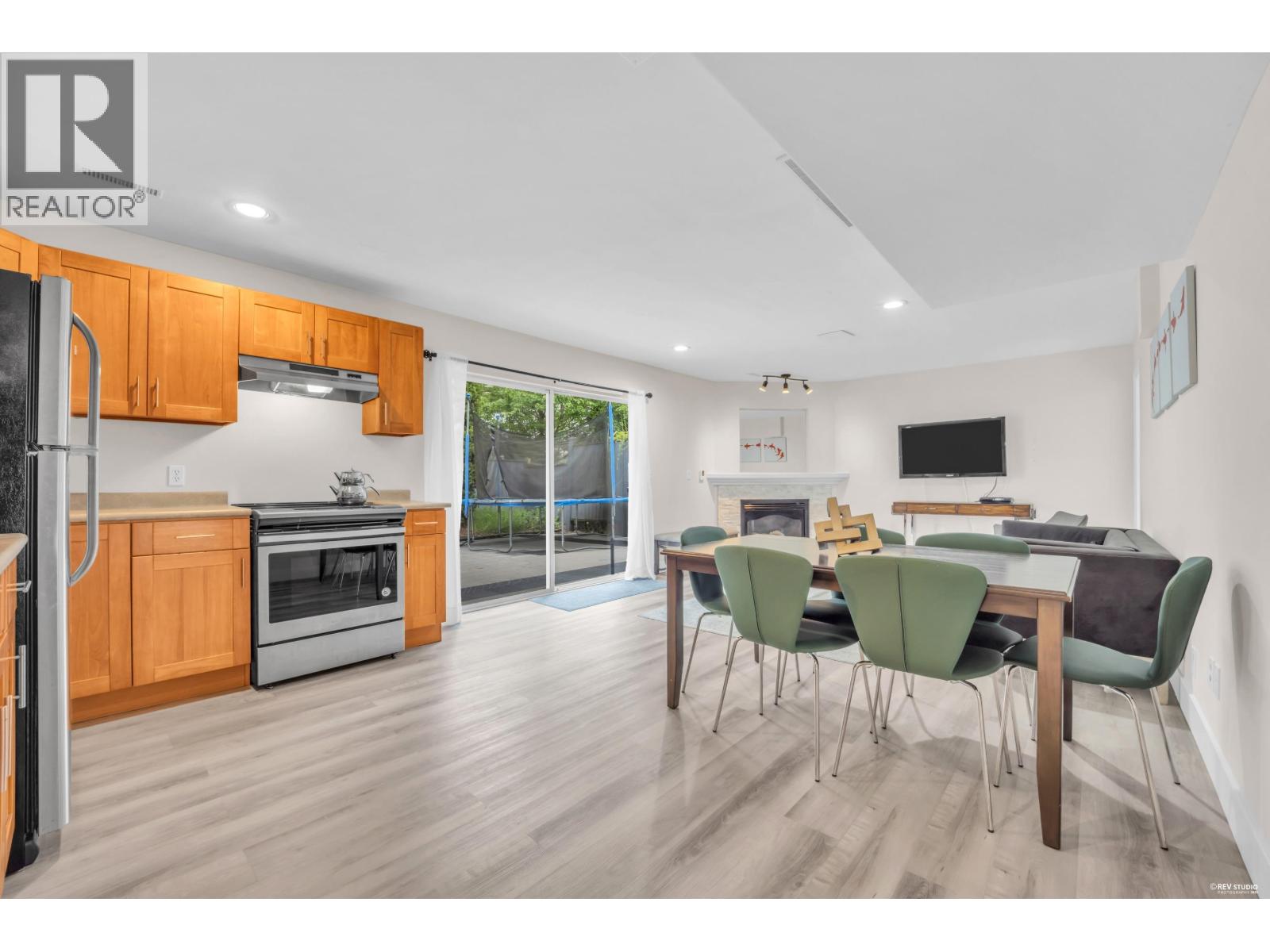 2471 Friskie Avenue Property Photo 30