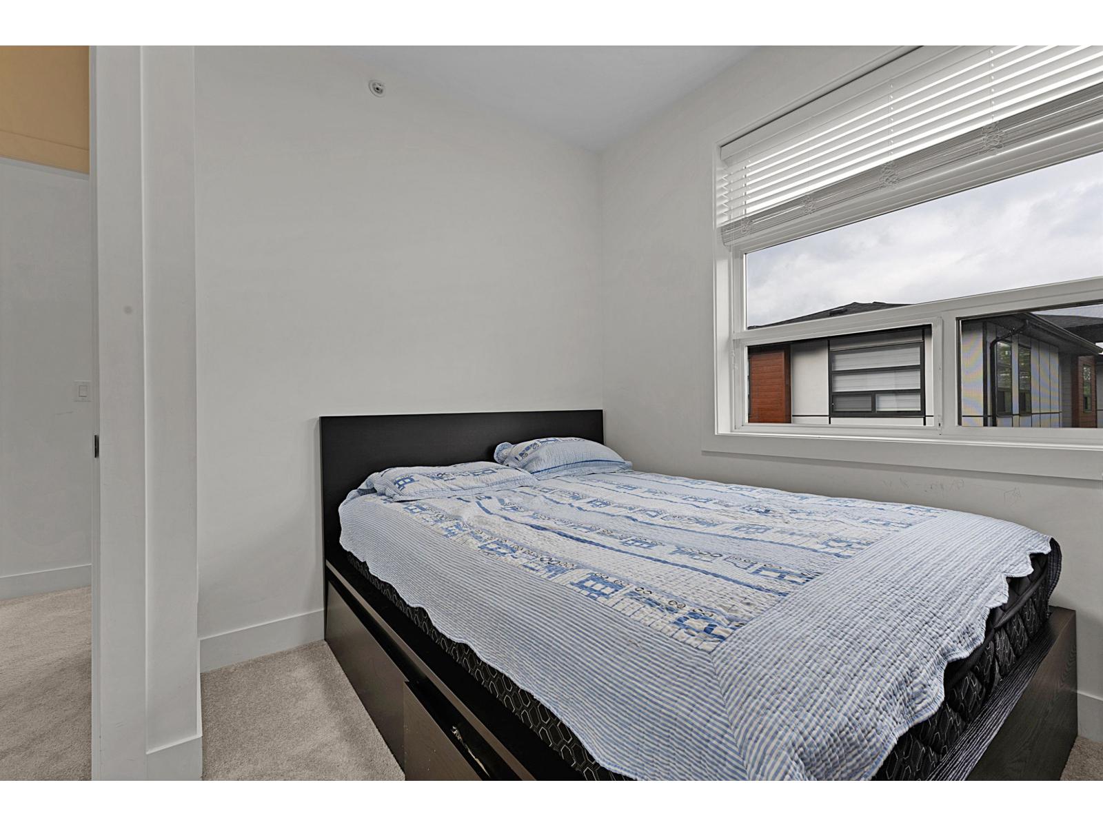 11 32970 Tunbridge Avenue Property Photo 17
