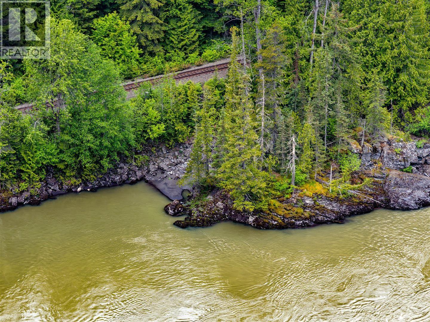 Dl 4772 Skeena River Property Photo 10