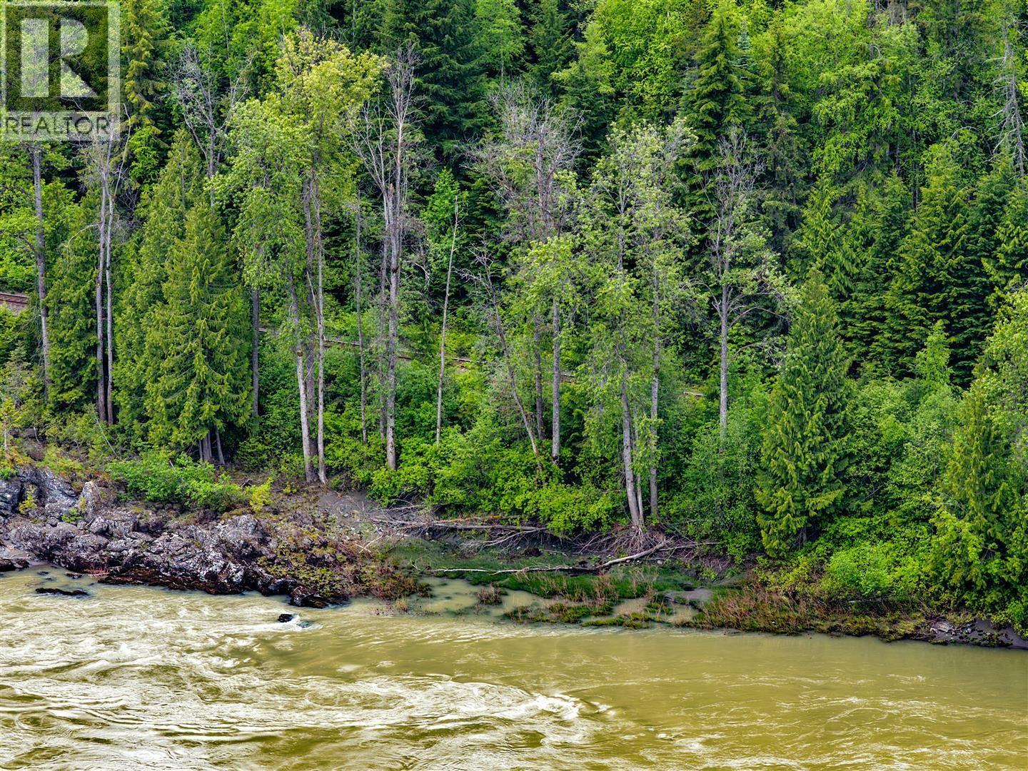 Dl 4772 Skeena River Property Photo 11