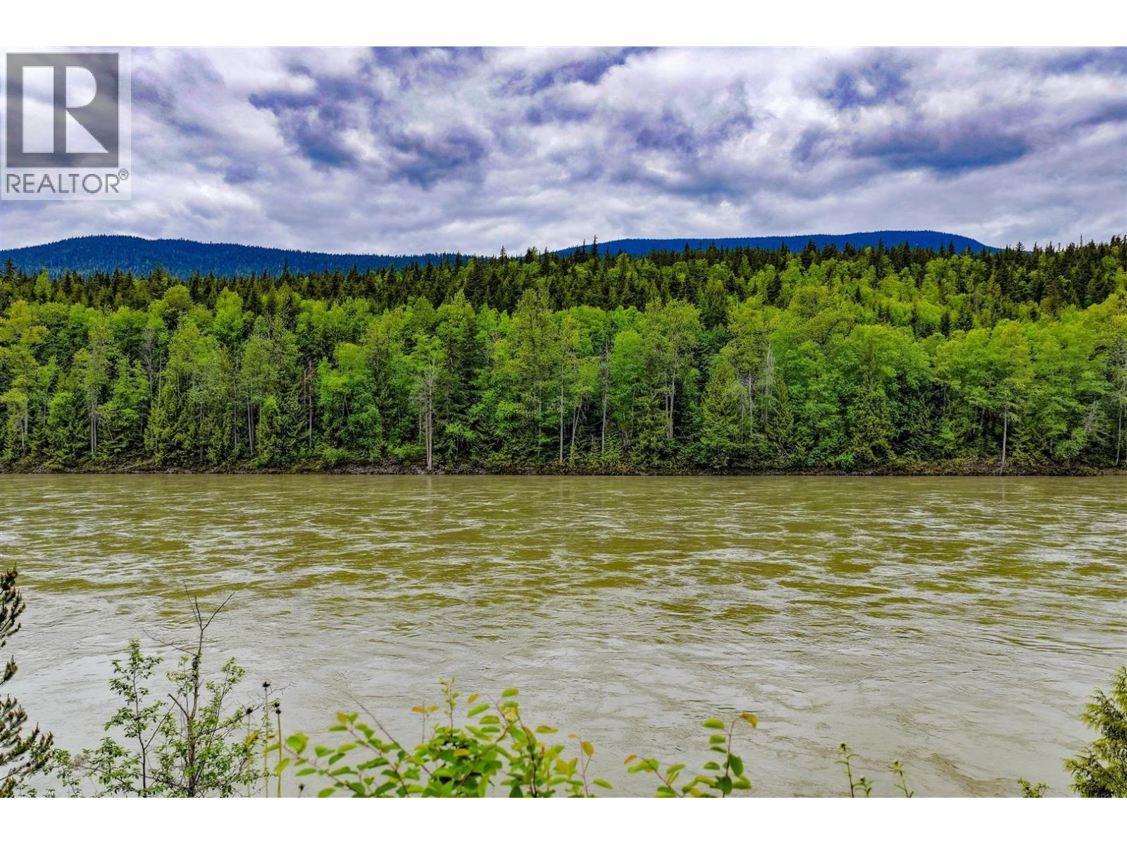 Dl 4772 Skeena River Property Photo 13