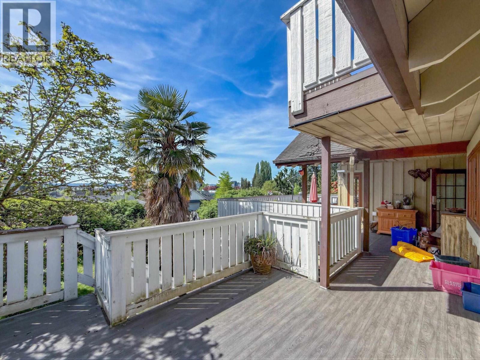 2148 Kings Avenue Property Photo 17