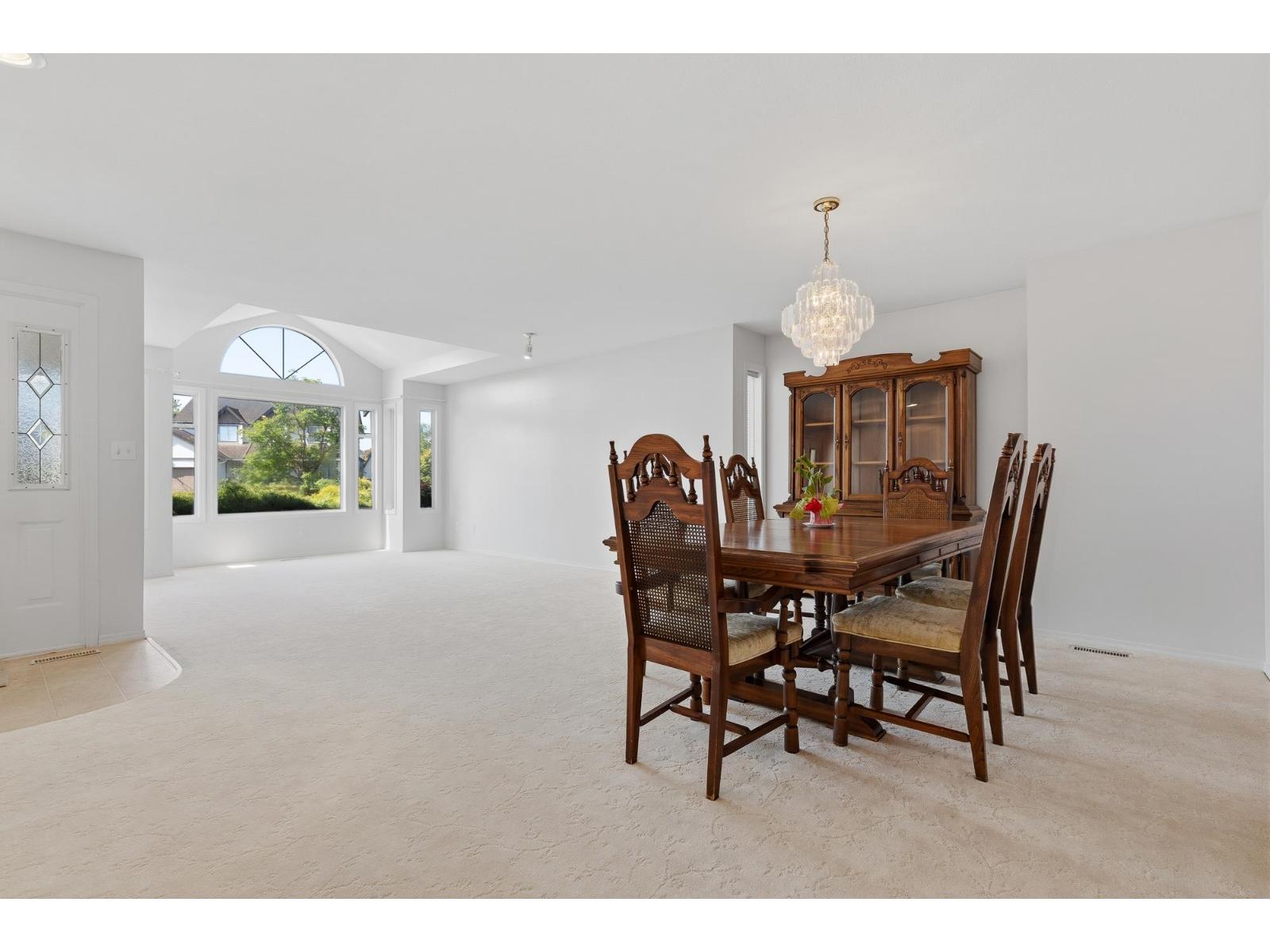 7660 Sapphire Drive Property Photo 14